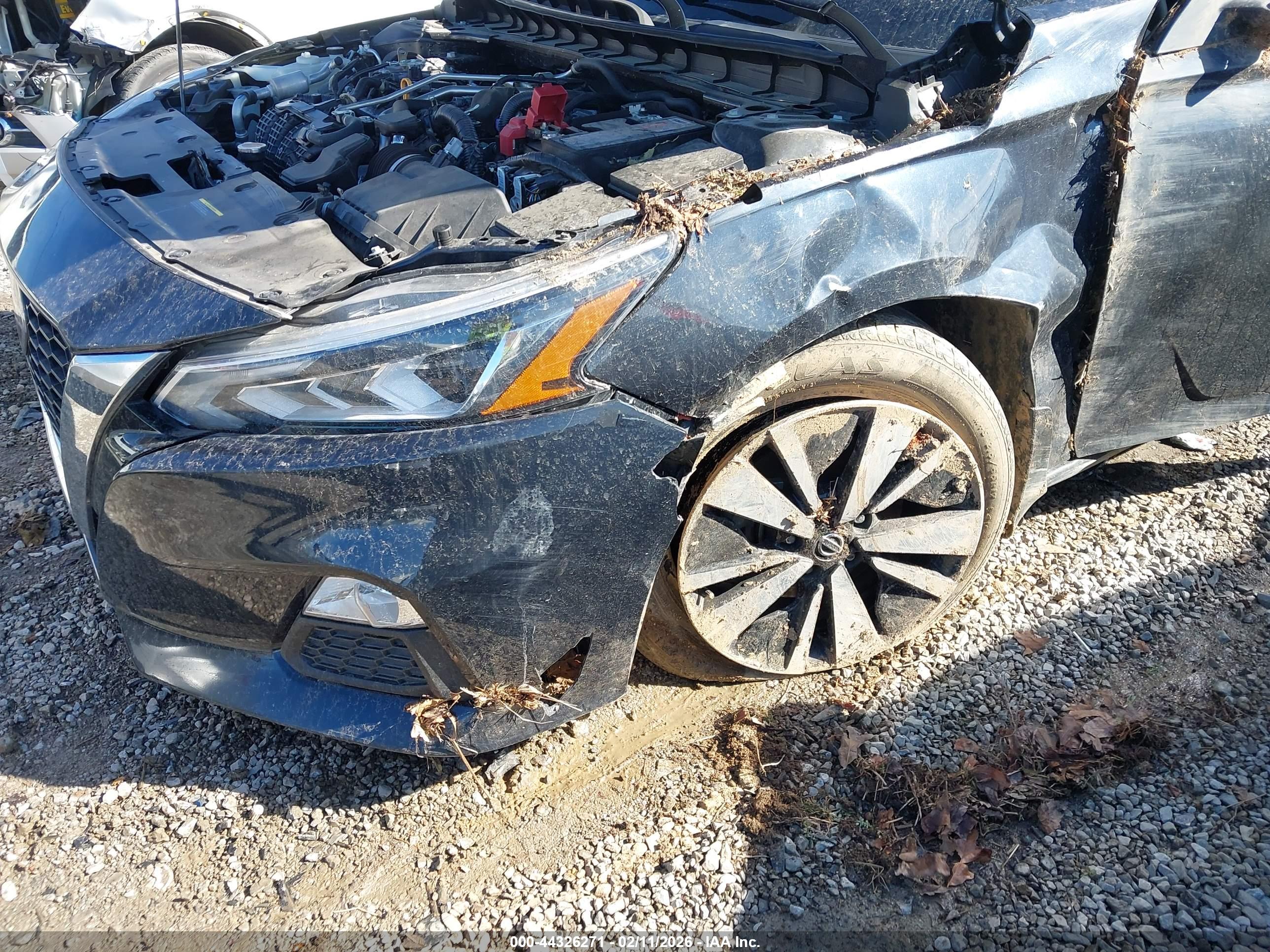 NISSAN ALTIMA image 6