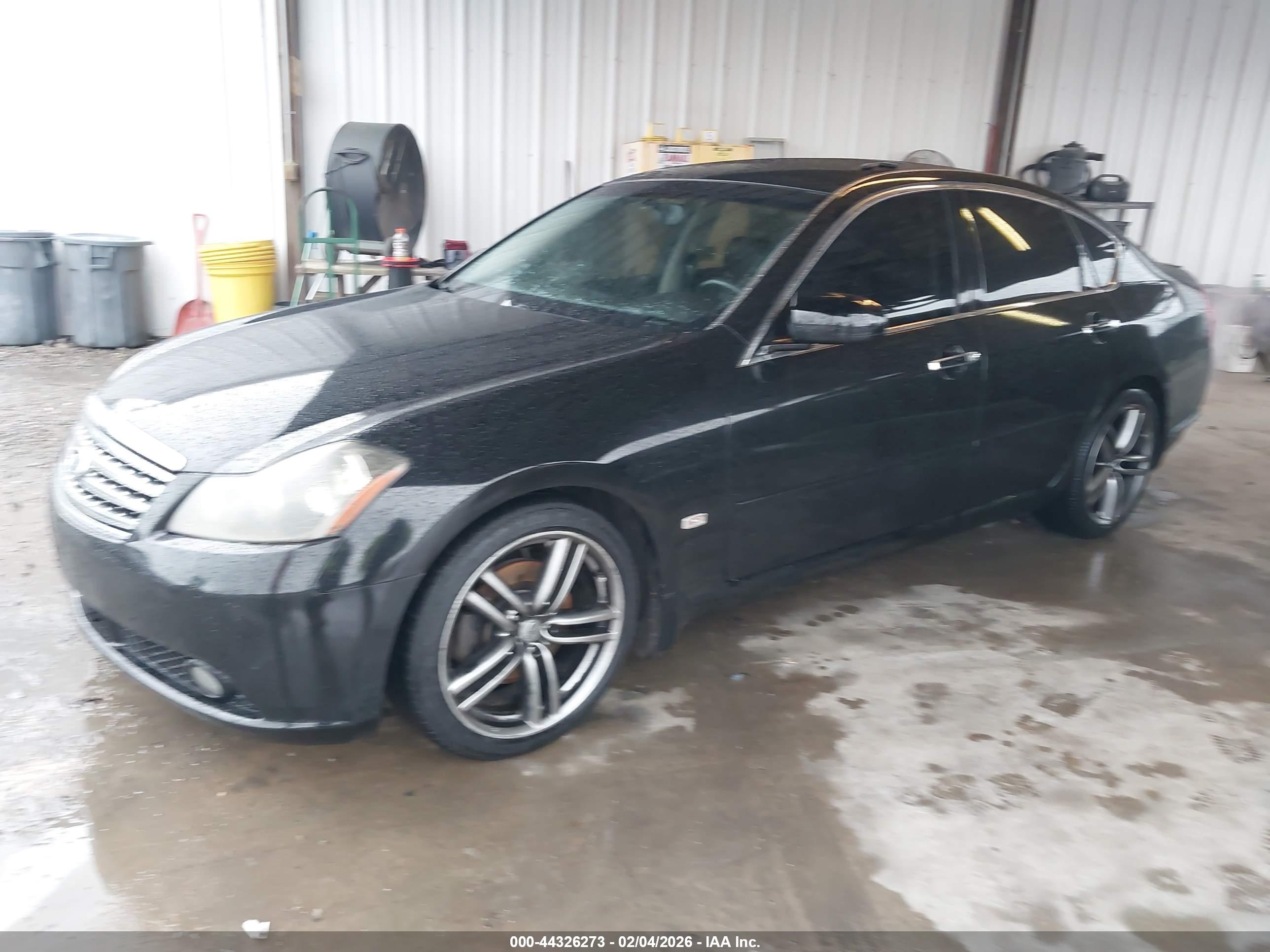 INFINITI M45 image 2