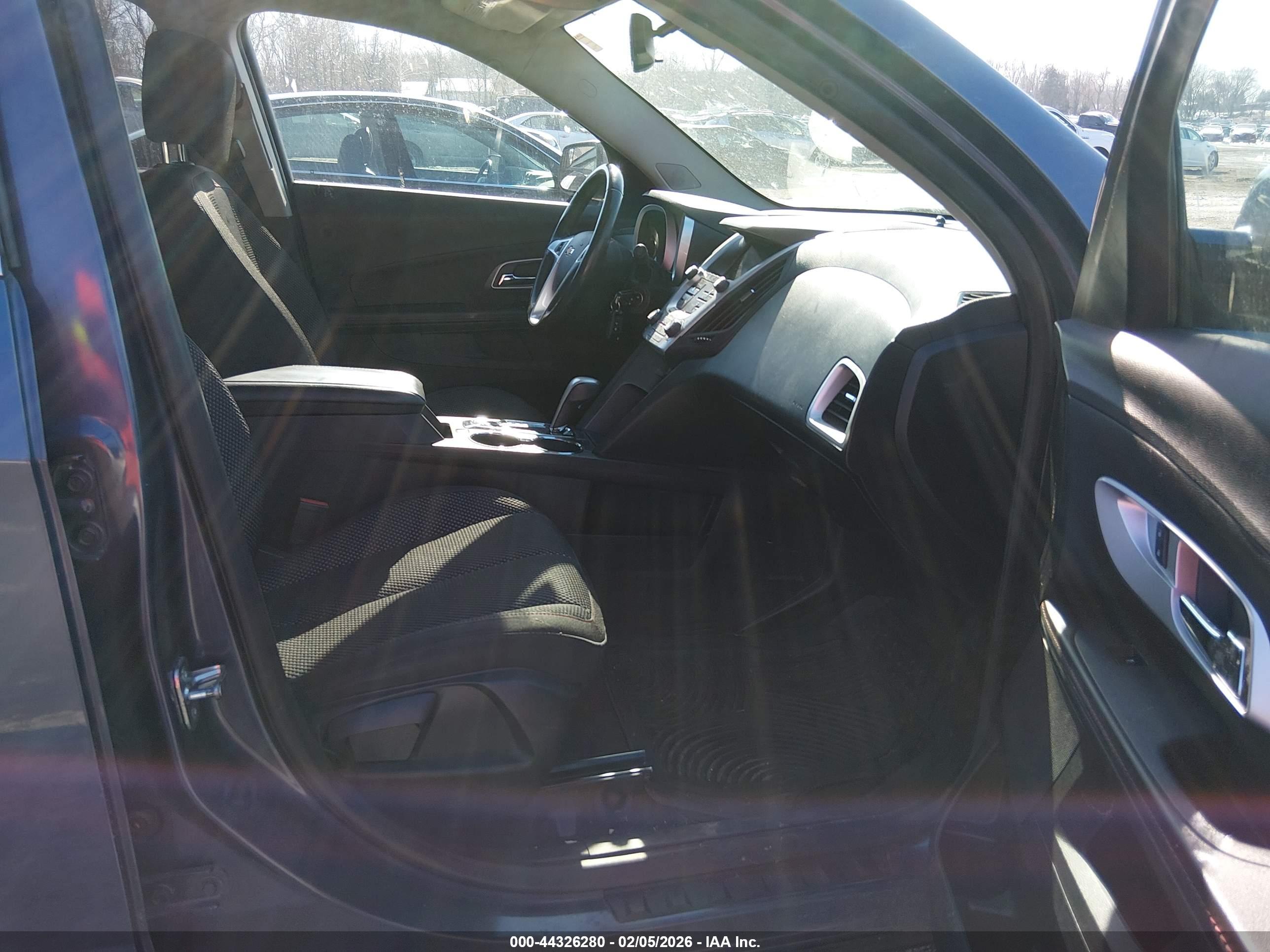 CHEVROLET EQUINOX image 5