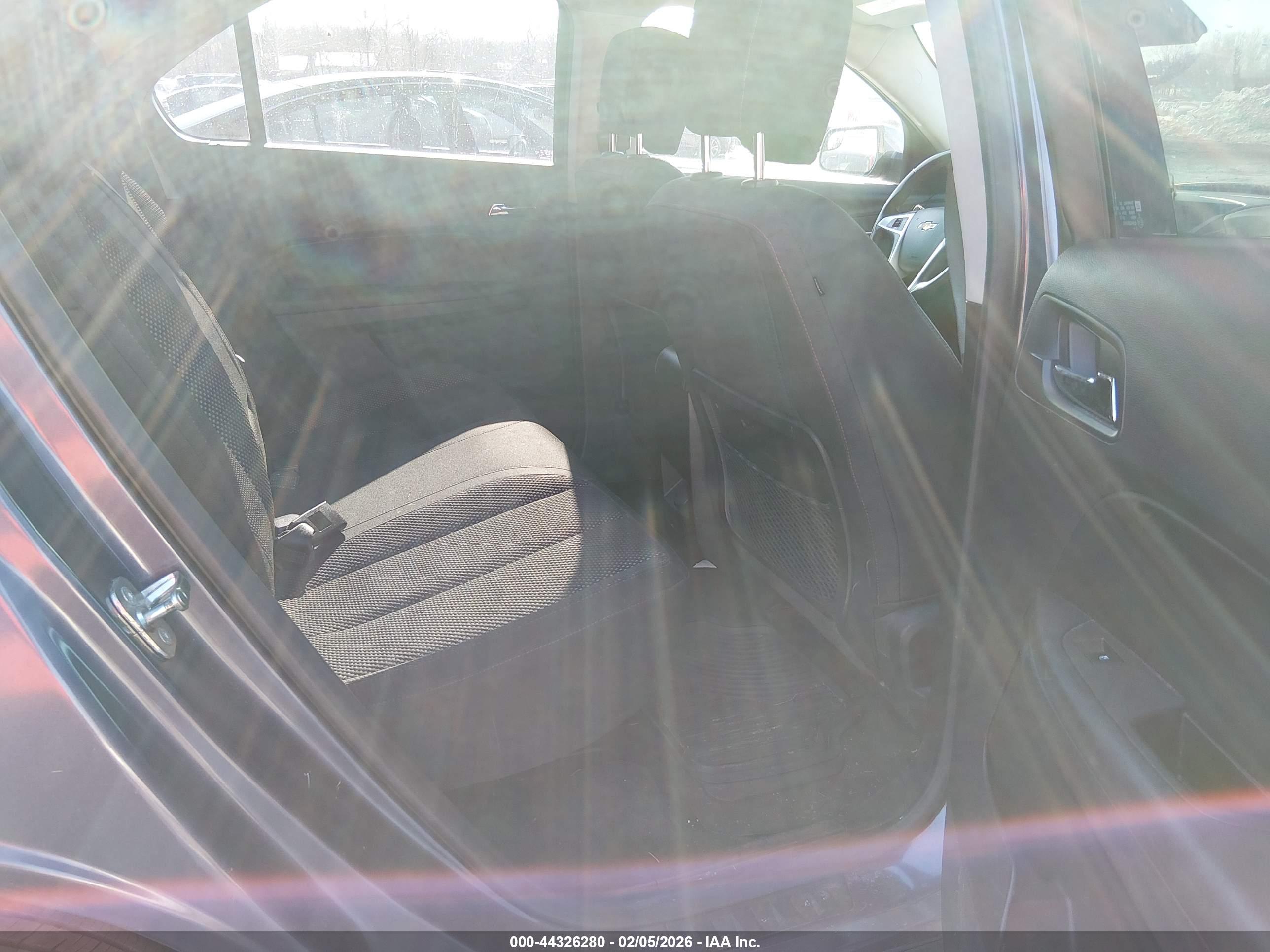 CHEVROLET EQUINOX image 8
