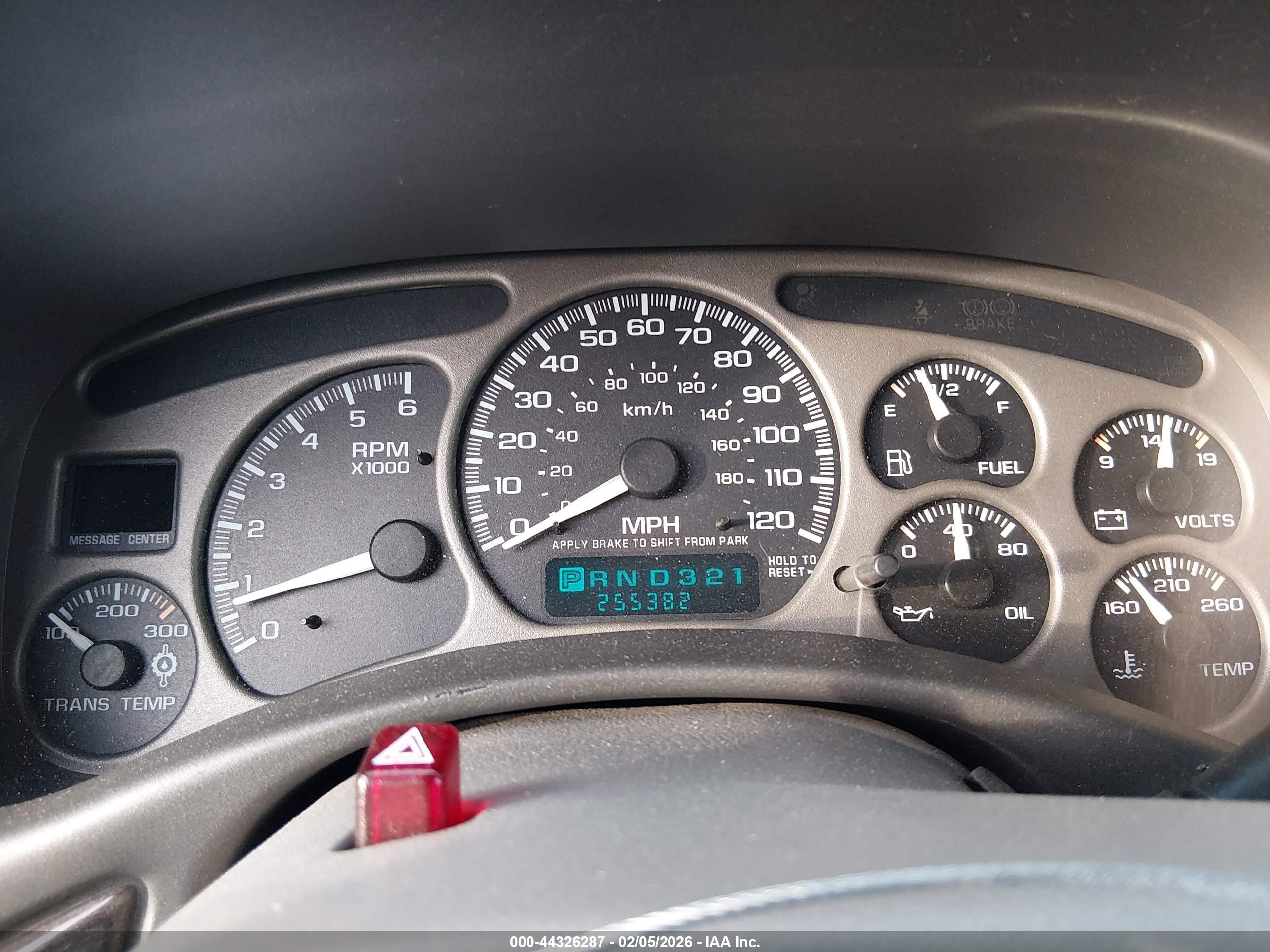 GMC YUKON image 7