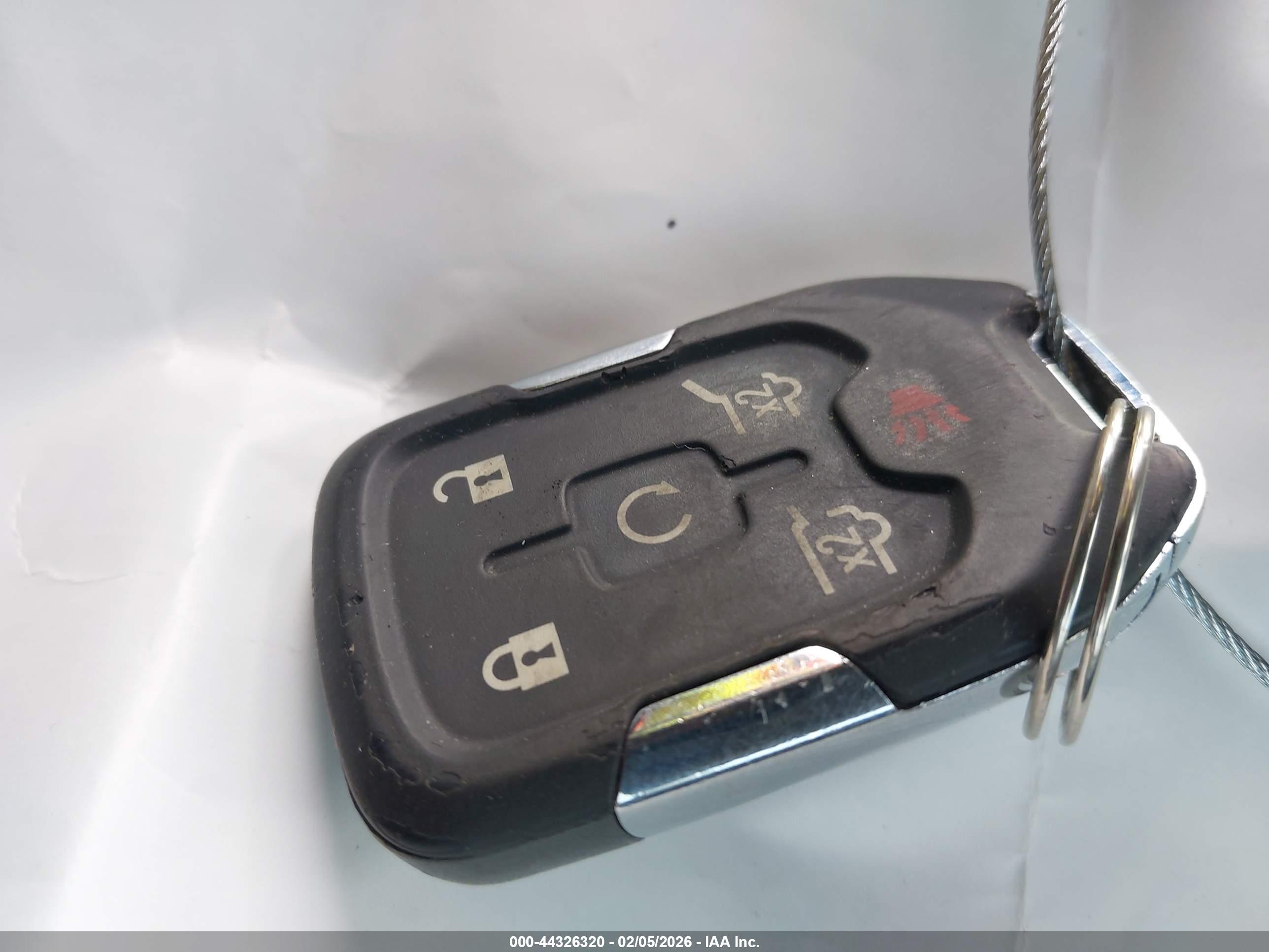 GMC YUKON image 11
