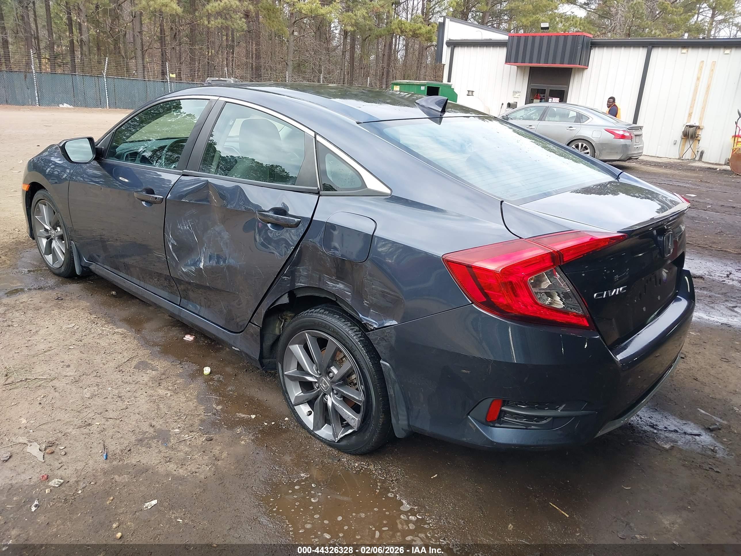 HONDA CIVIC image 3