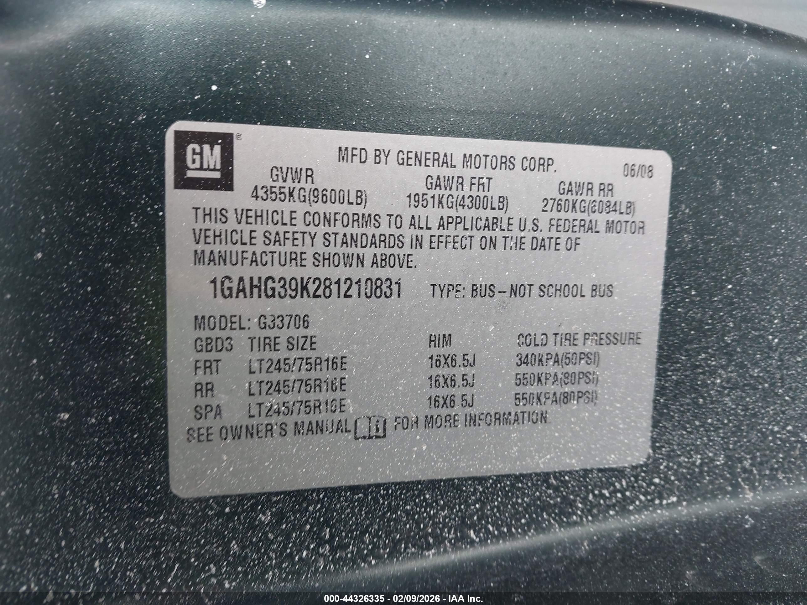 CHEVROLET EXPRESS image 9