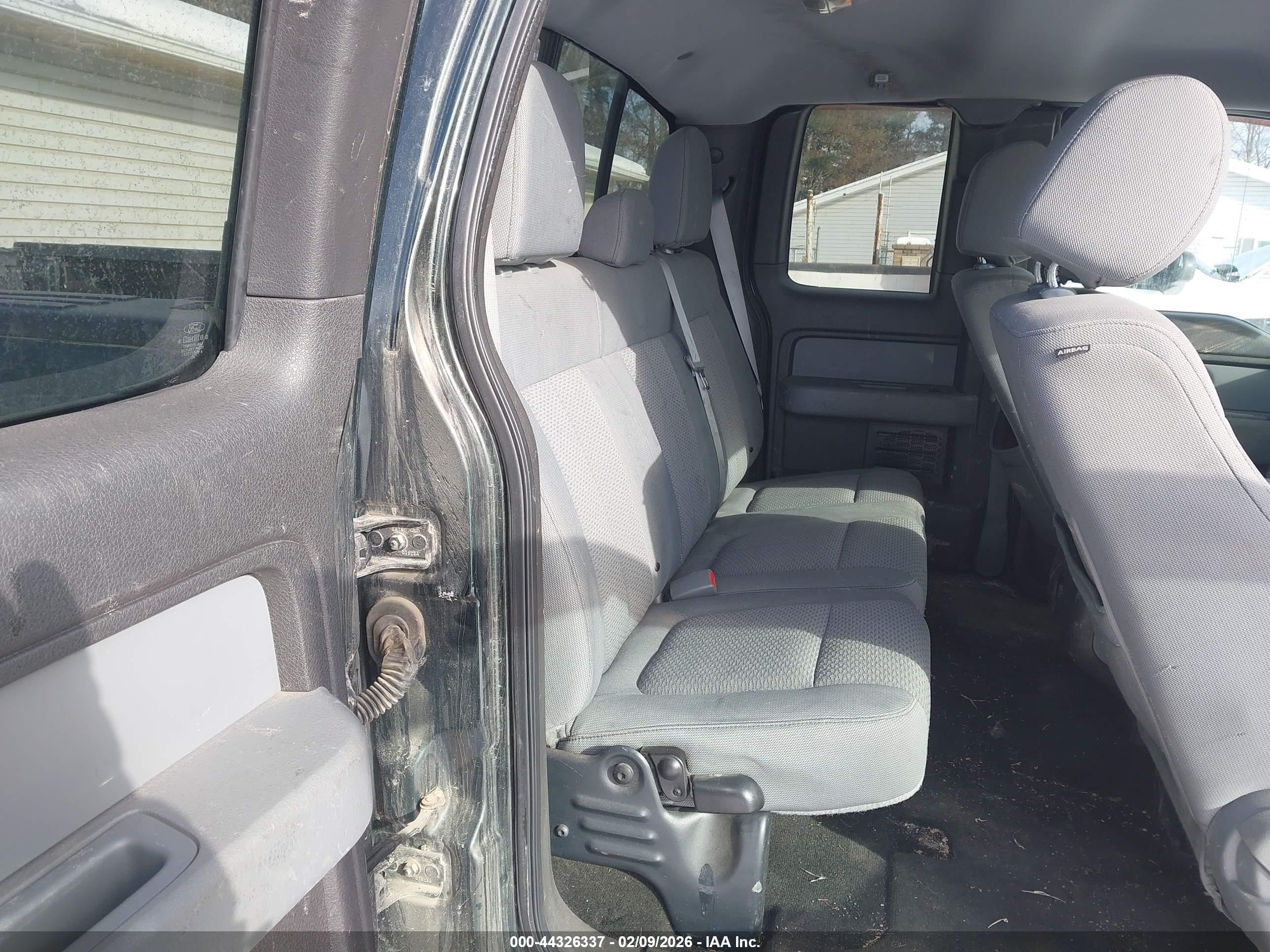 FORD F-150 image 8