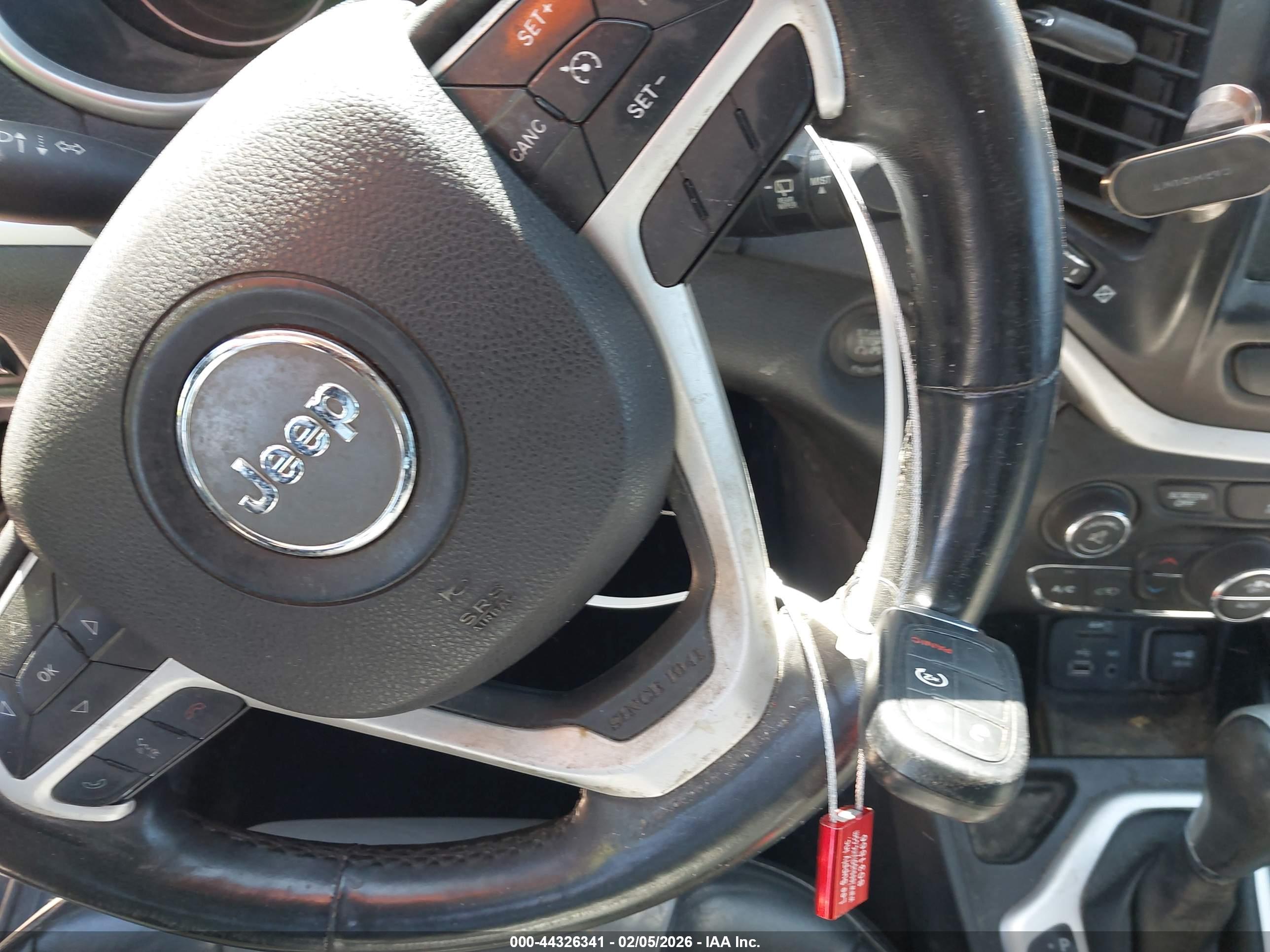 JEEP CHEROKEE image 11