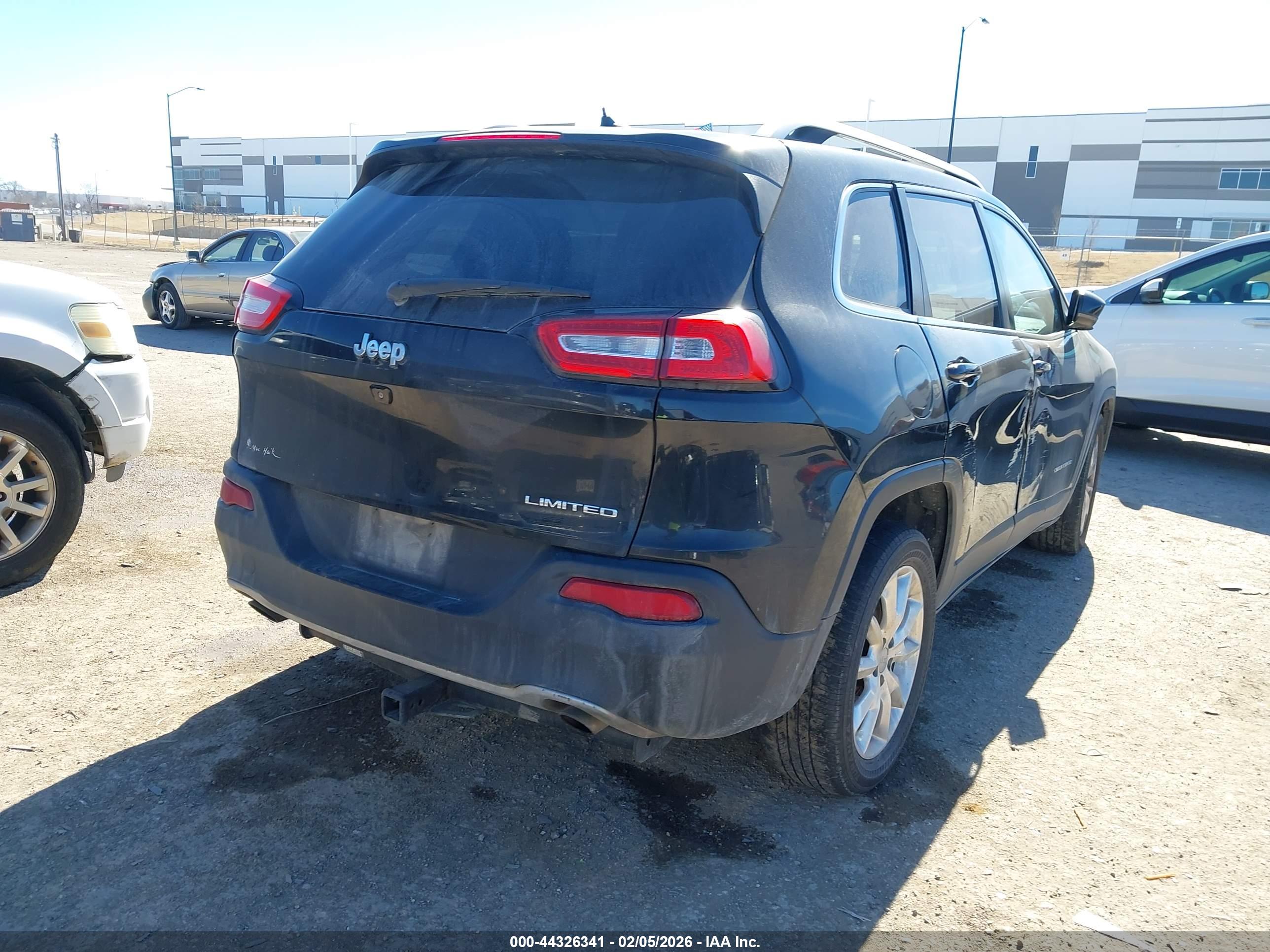 JEEP CHEROKEE image 4
