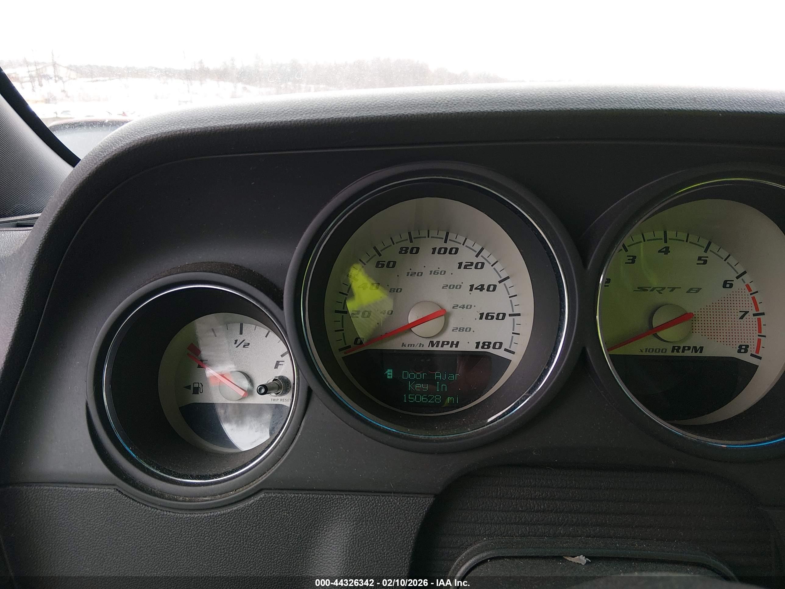 DODGE CHALLENGER image 7
