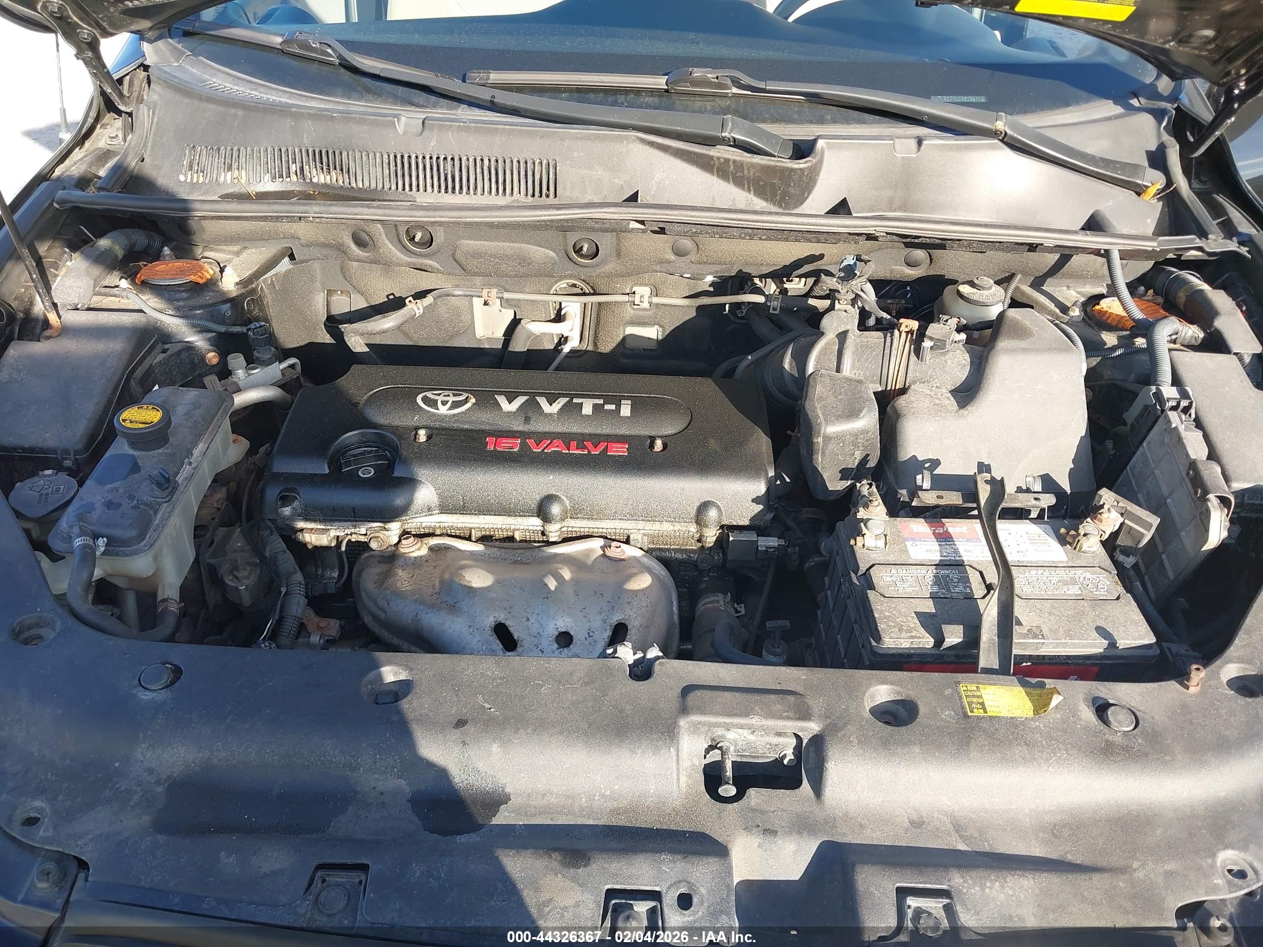 TOYOTA RAV4 image 10