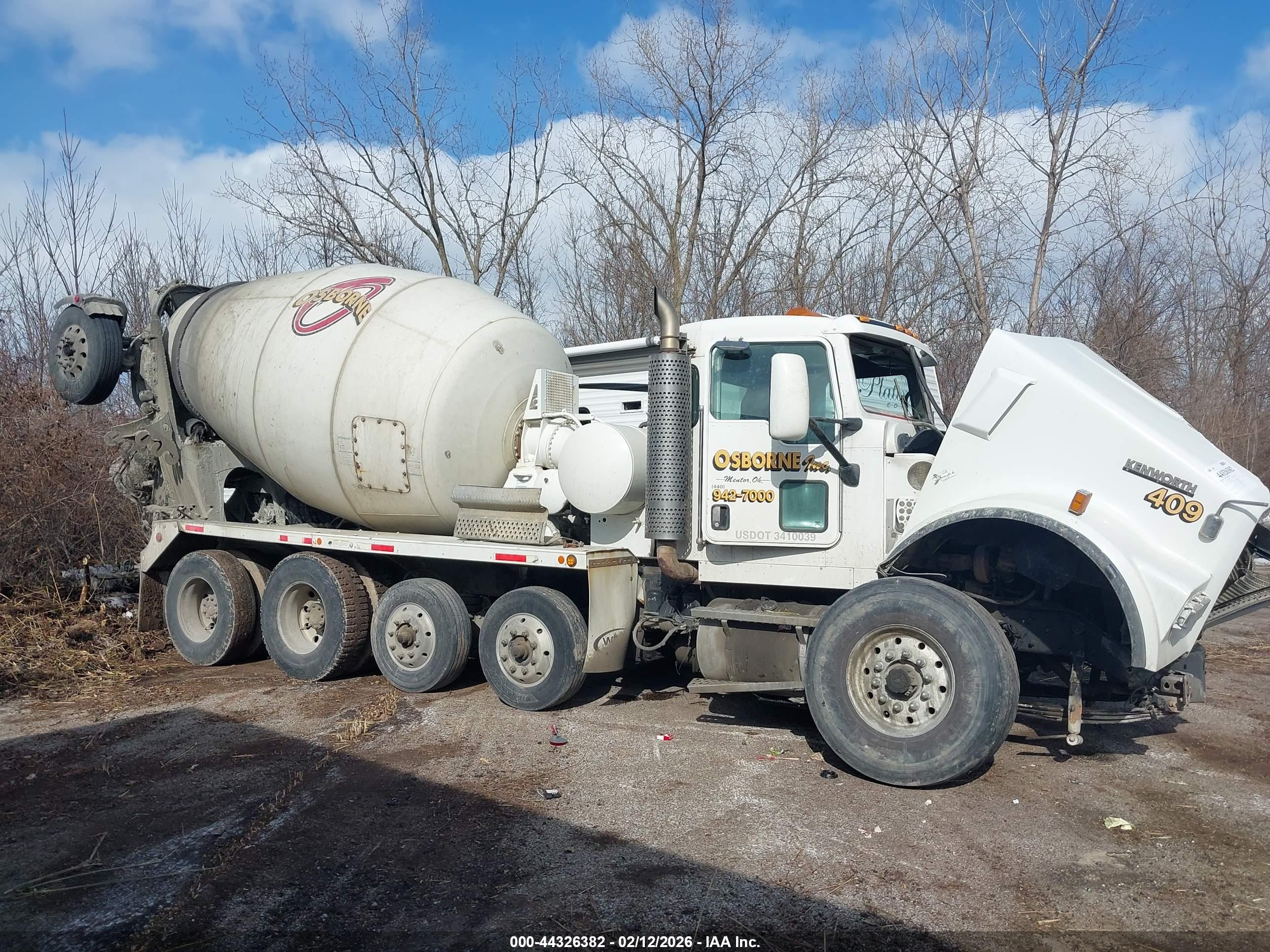 KENWORTH CONSTRUCTION image 4