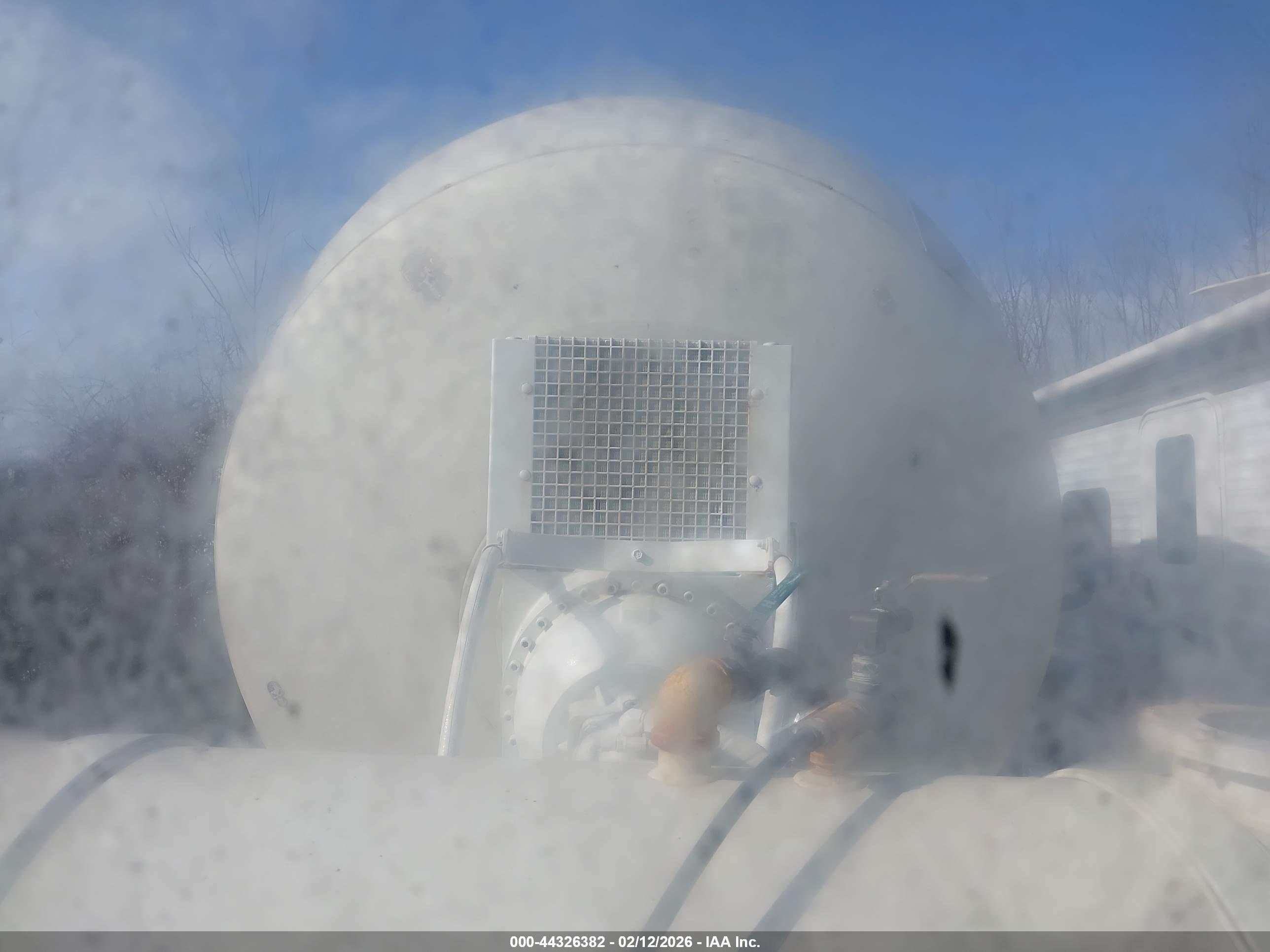 KENWORTH CONSTRUCTION image 7