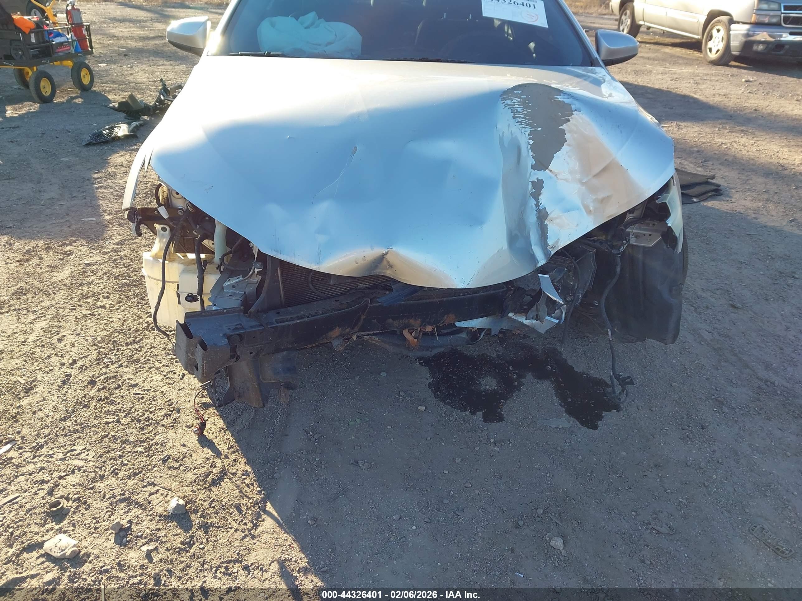 TOYOTA CAMRY image 6