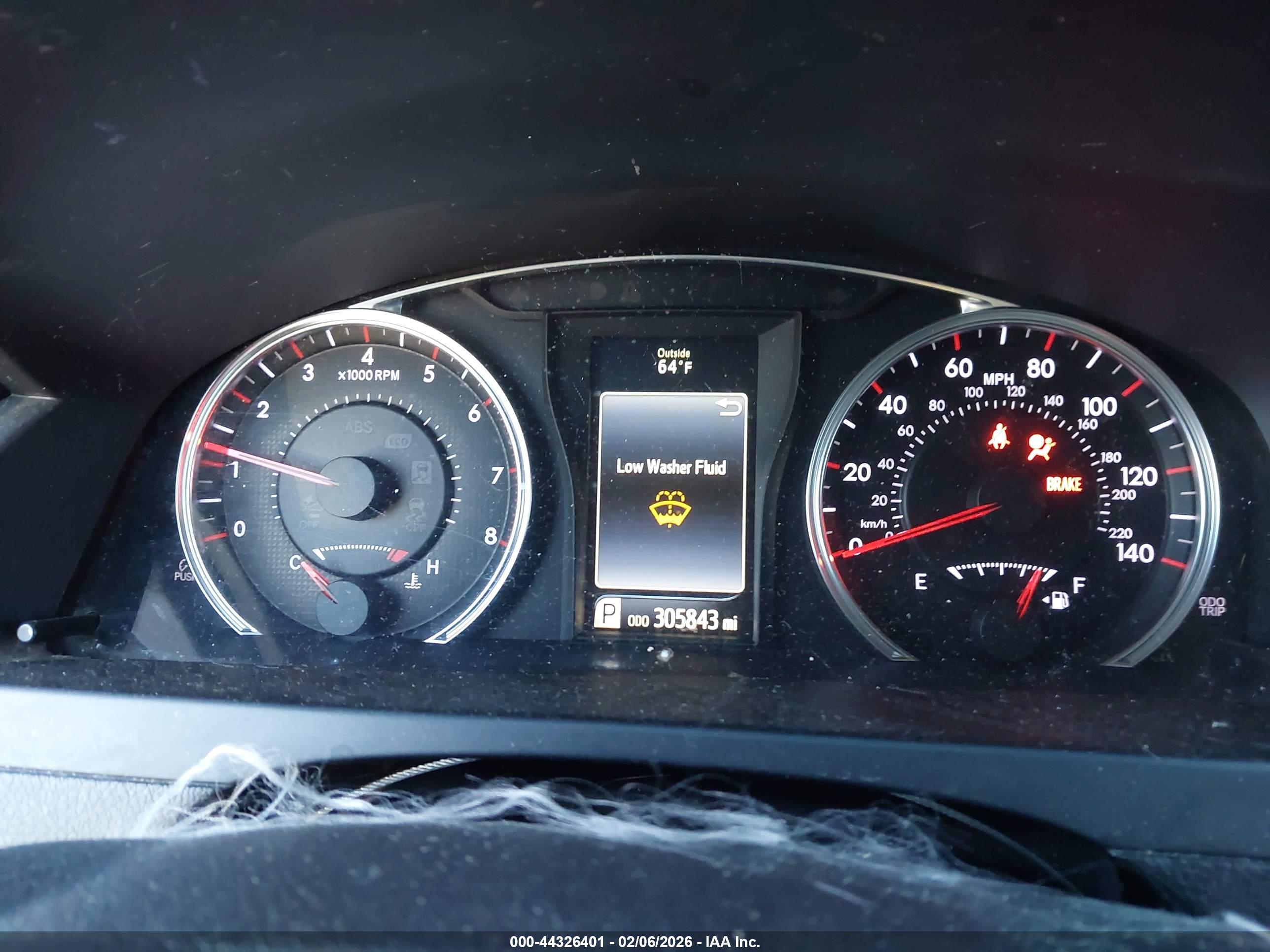 TOYOTA CAMRY image 7