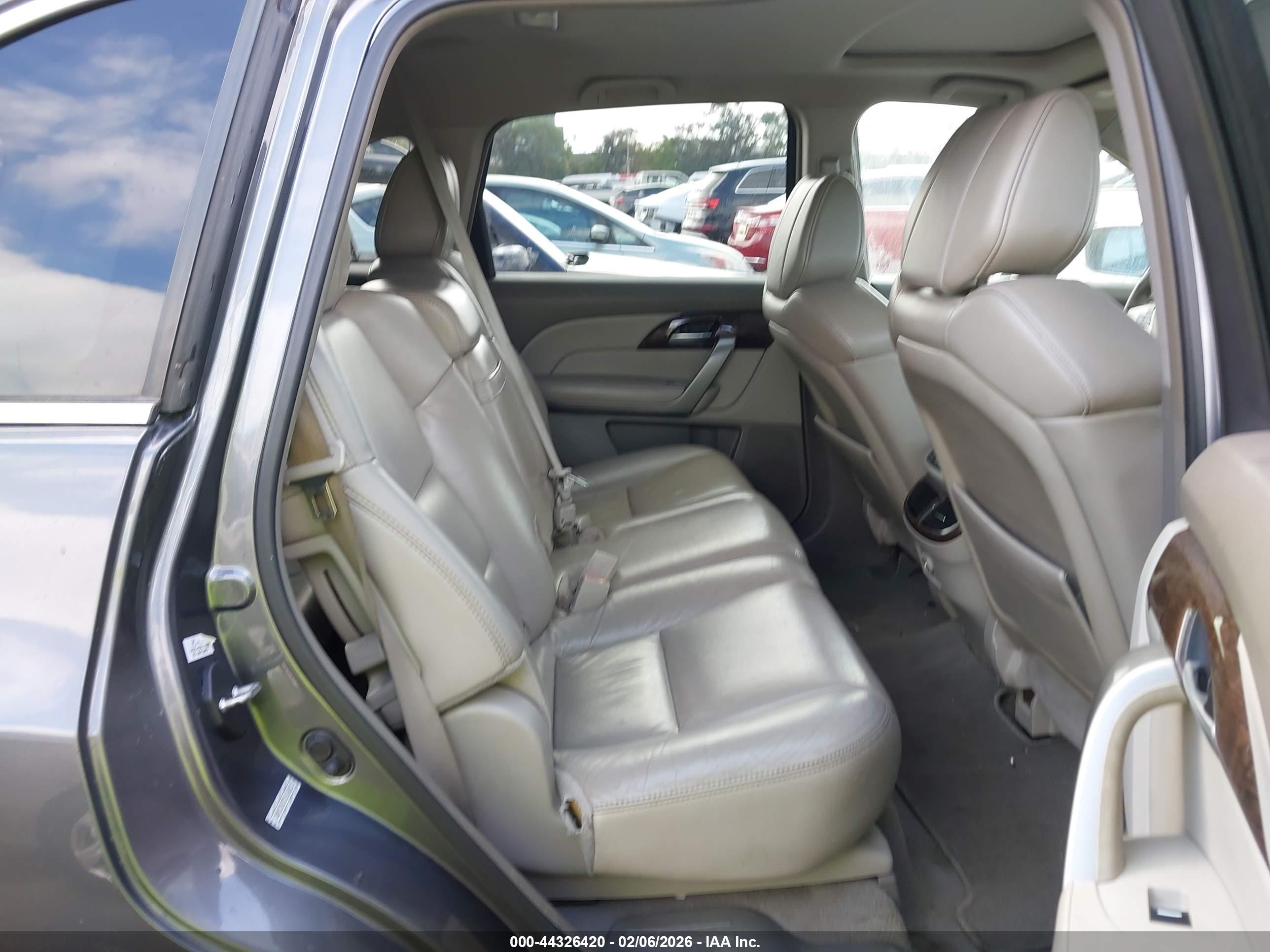 ACURA MDX image 8