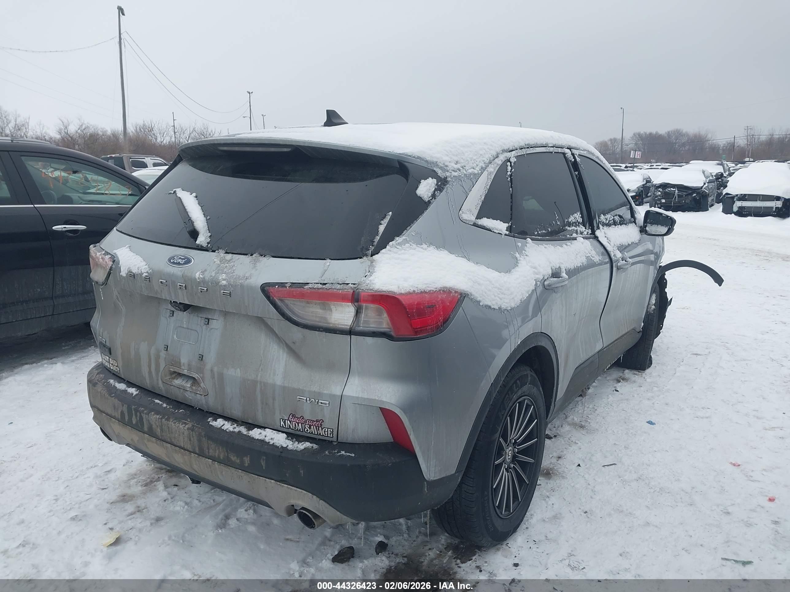 FORD ESCAPE image 4
