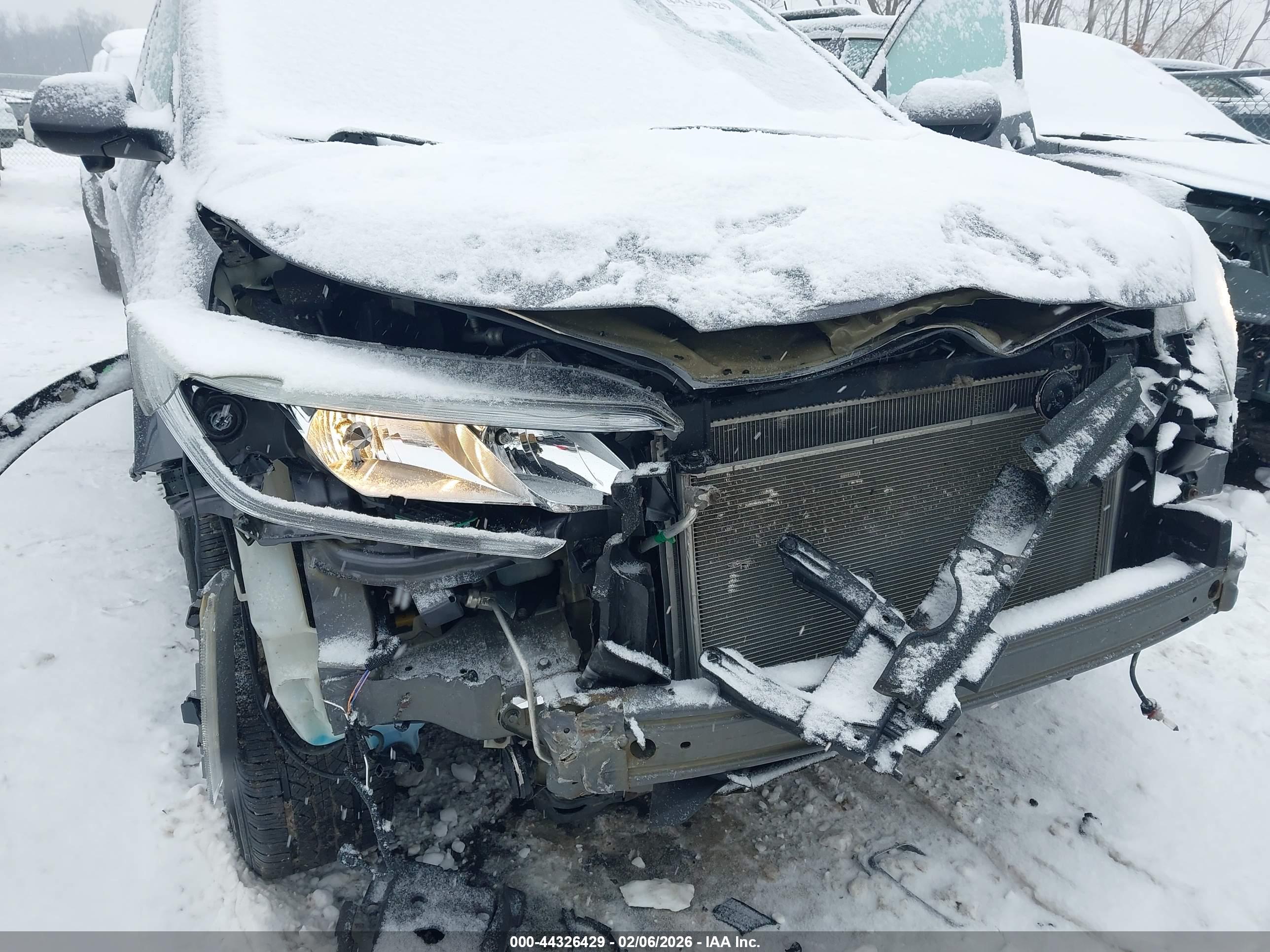 HONDA CR-V image 6