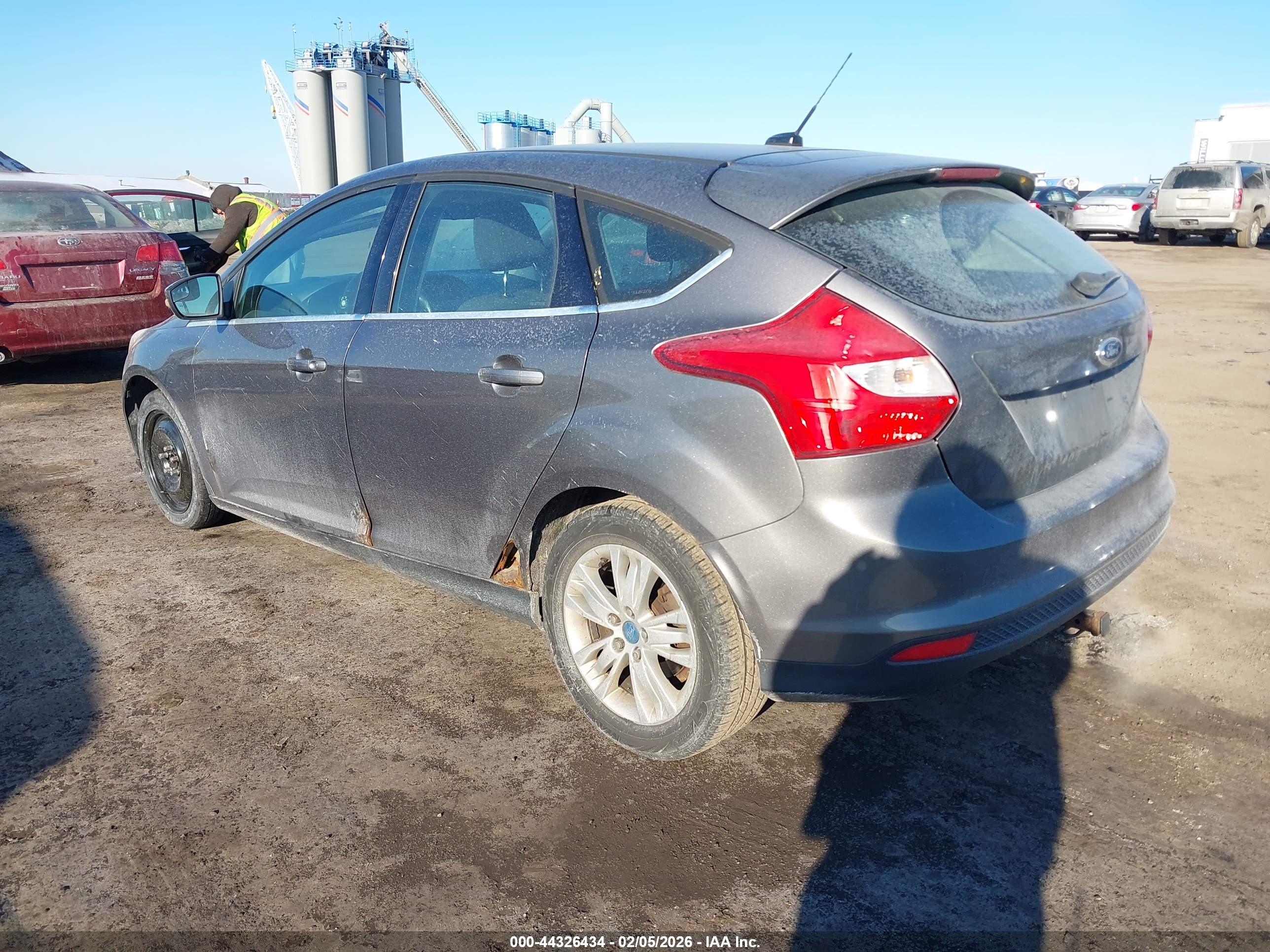 FORD FOCUS image 3