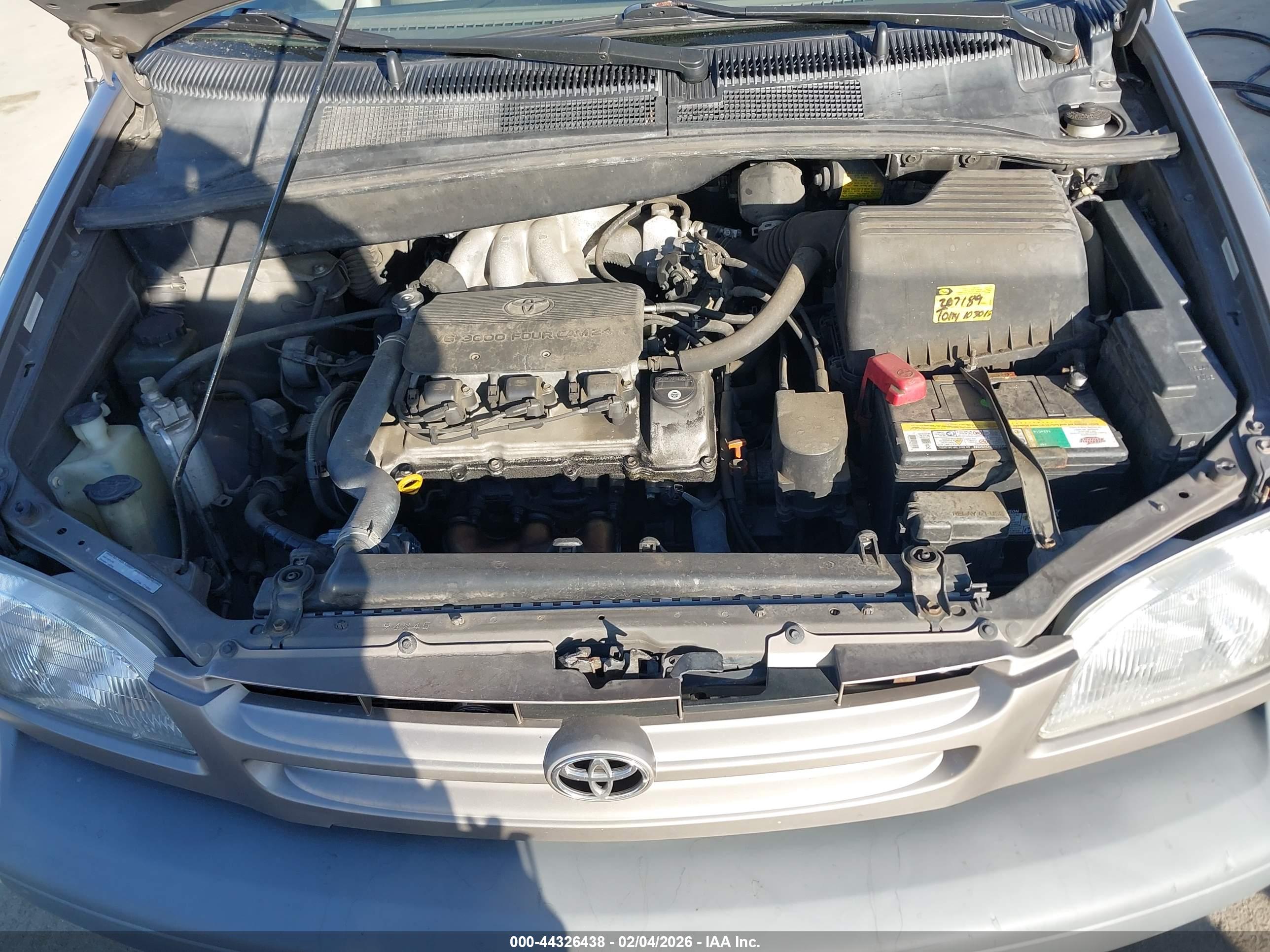TOYOTA SIENNA image 10