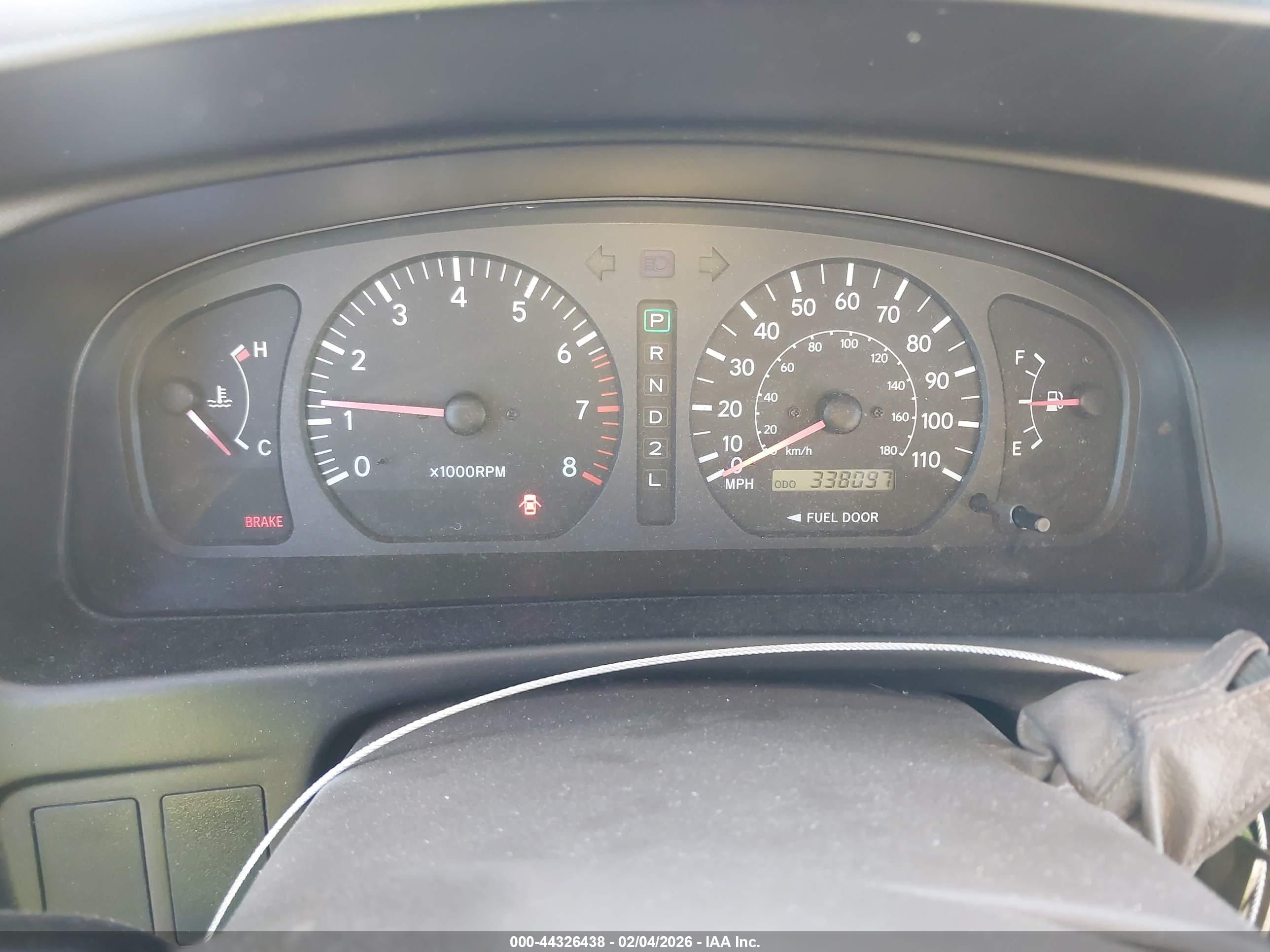 TOYOTA SIENNA image 7