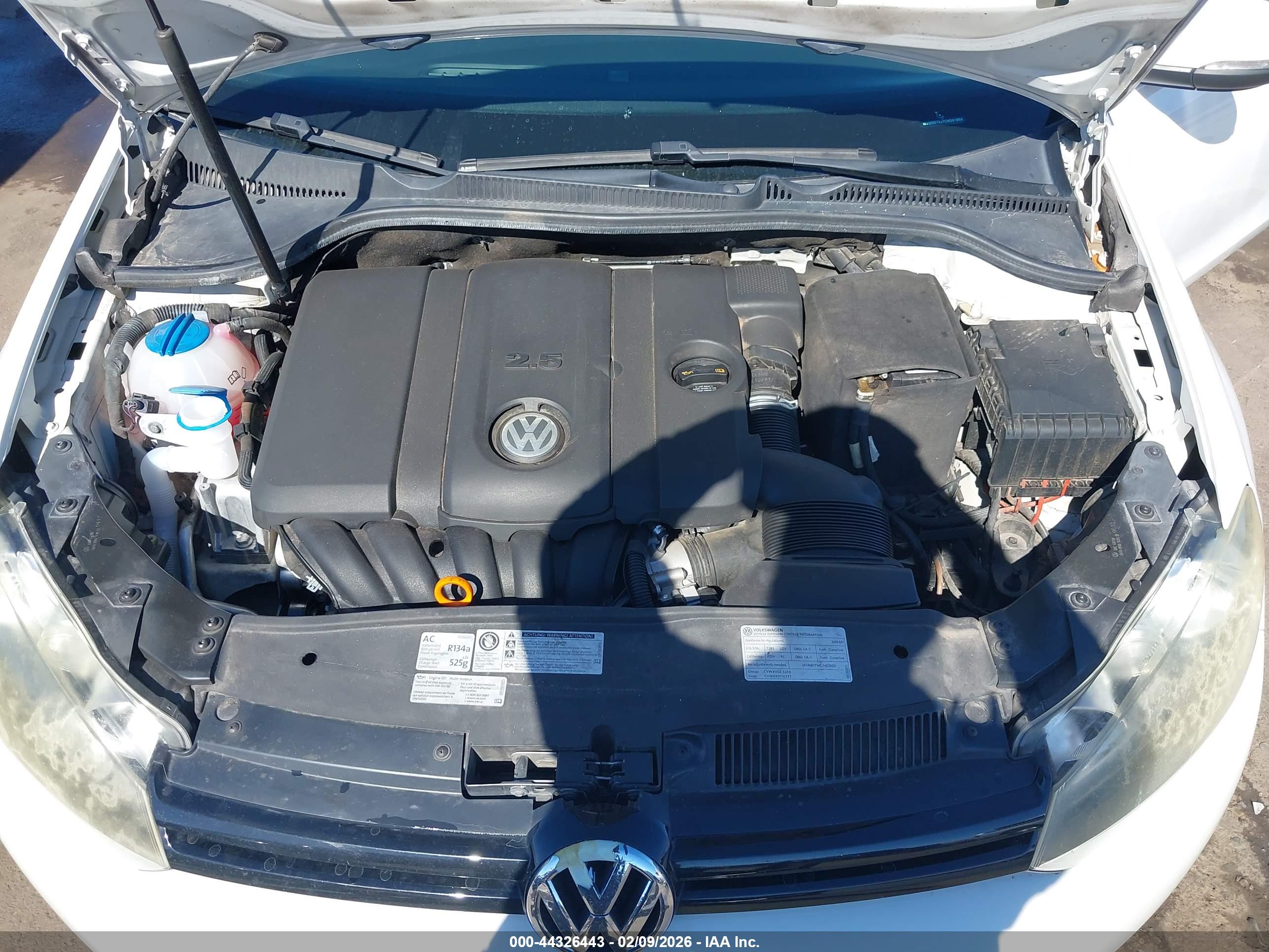 VOLKSWAGEN GOLF image 10