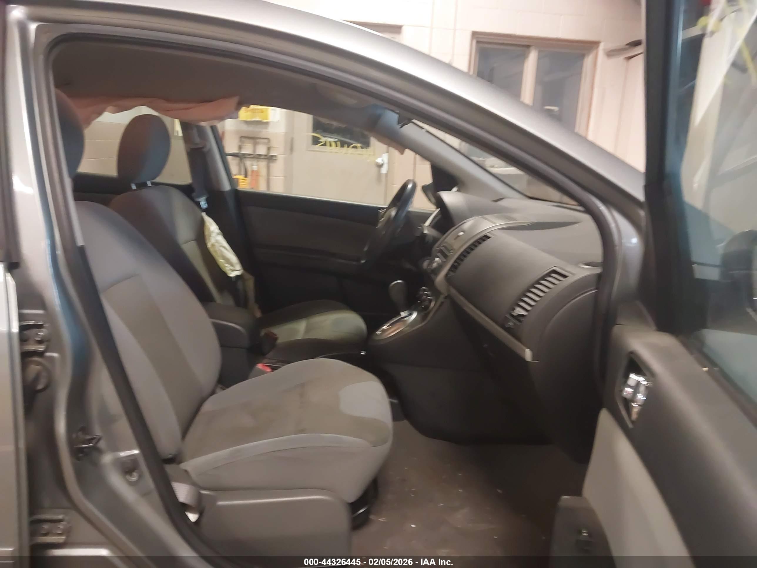 NISSAN SENTRA image 5