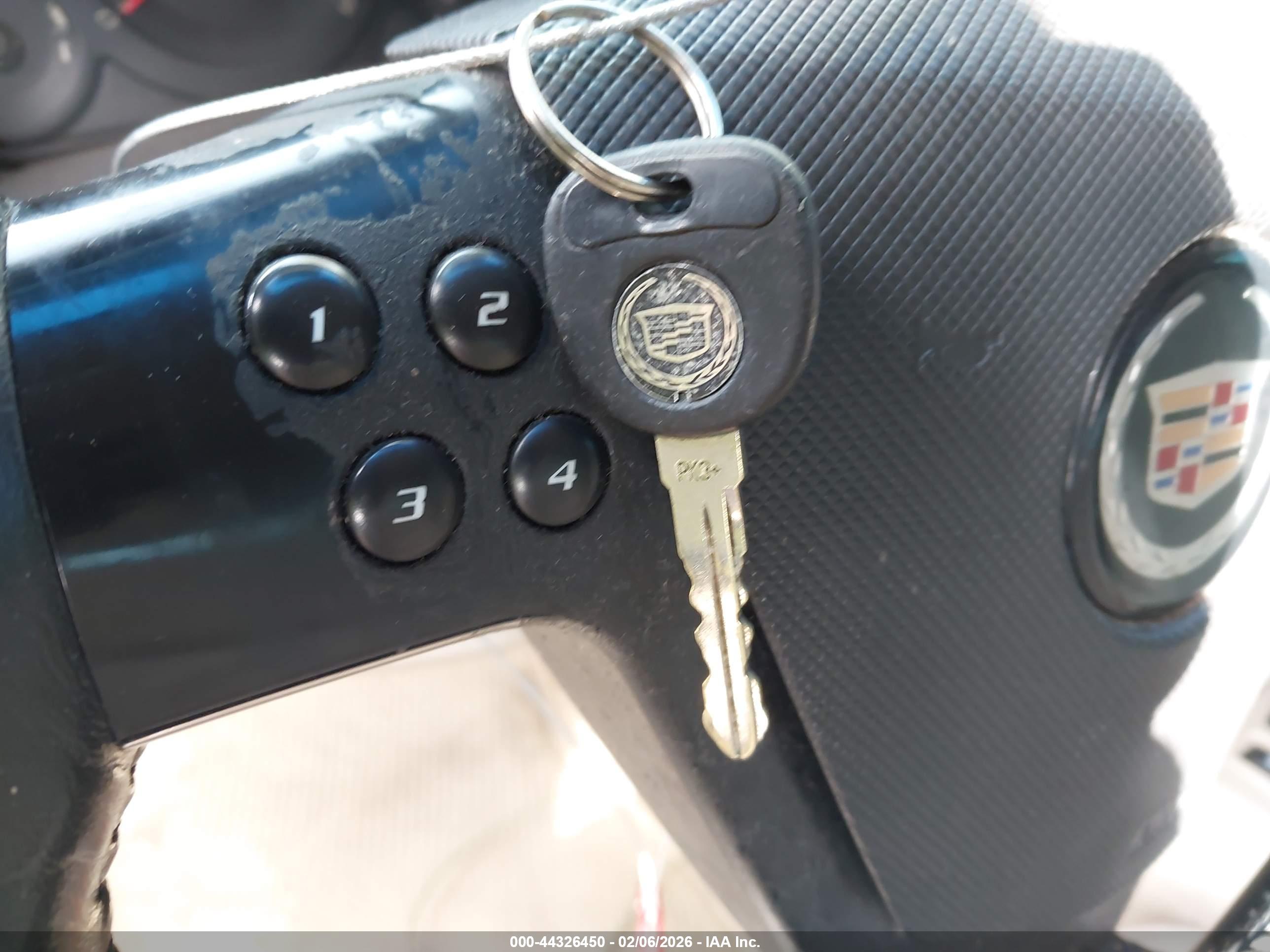 CADILLAC CTS image 11