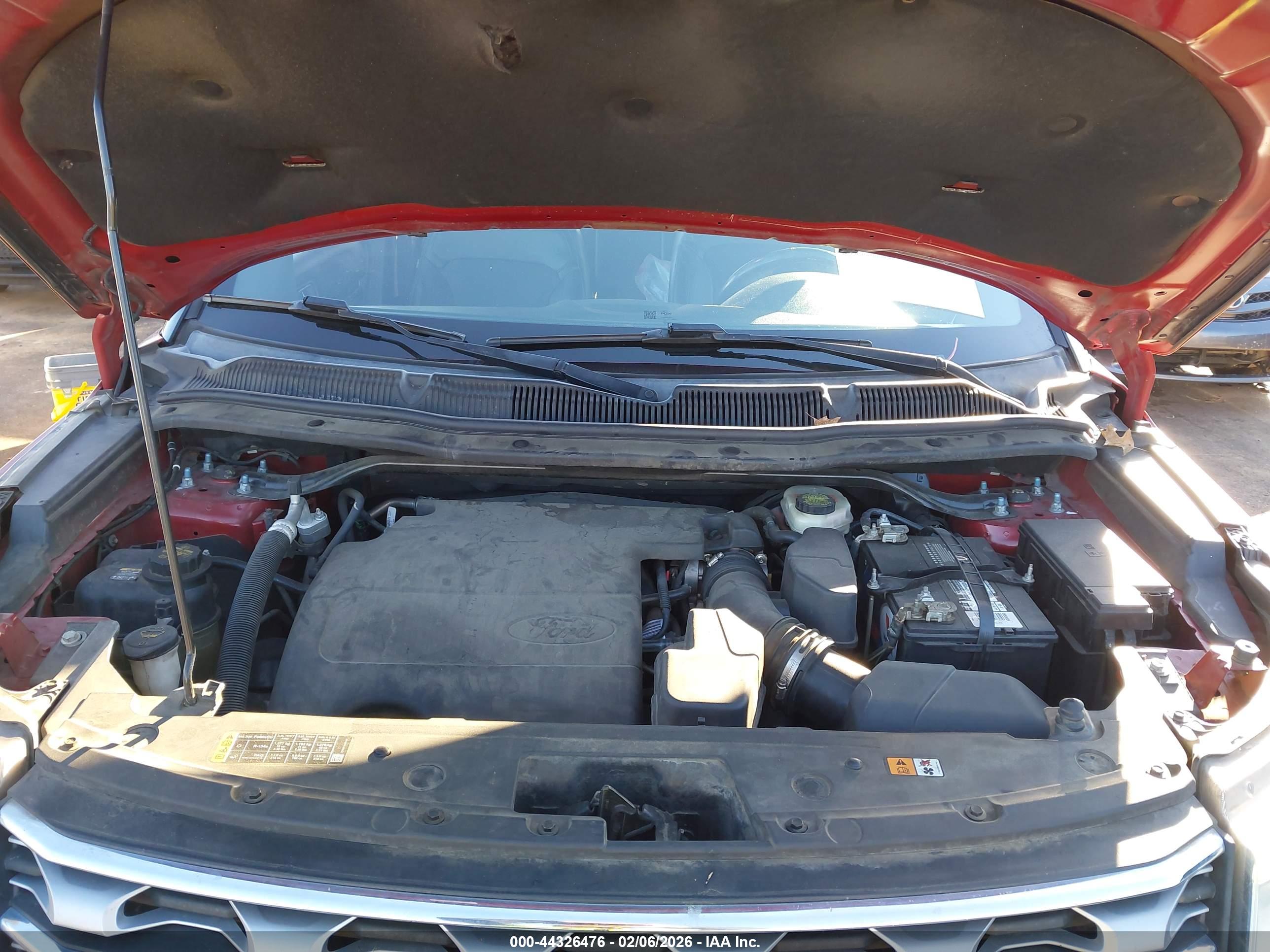 FORD EXPLORER image 10