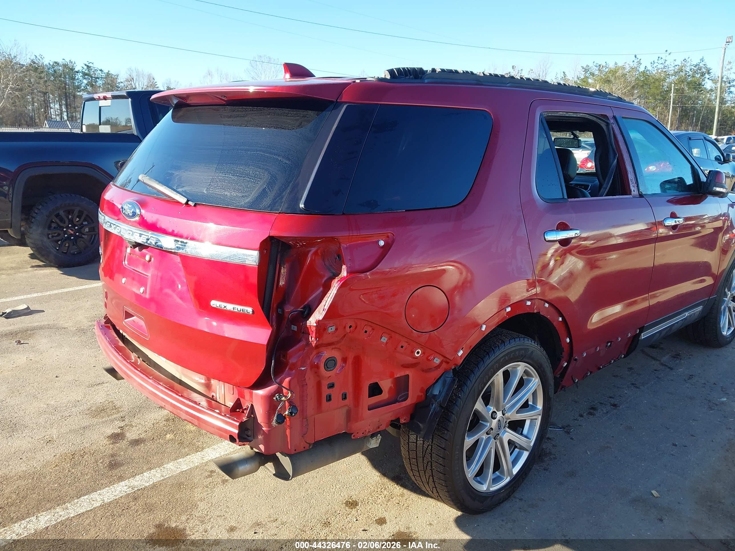 FORD EXPLORER image 6