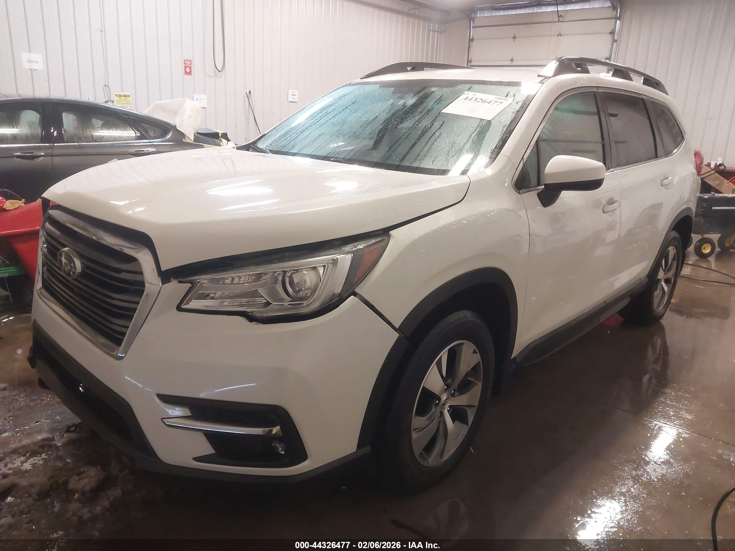SUBARU ASCENT image 2