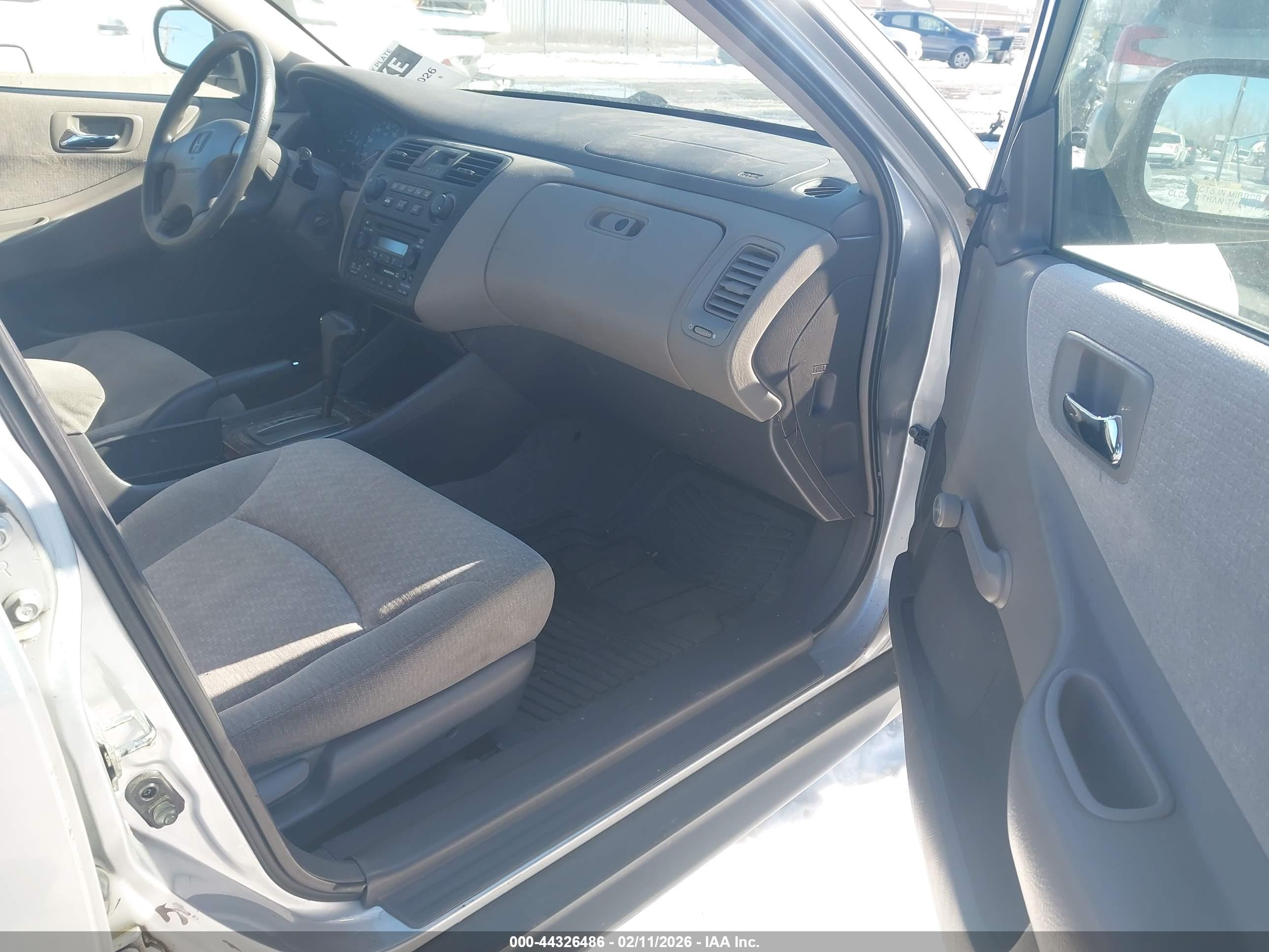 HONDA ACCORD image 5