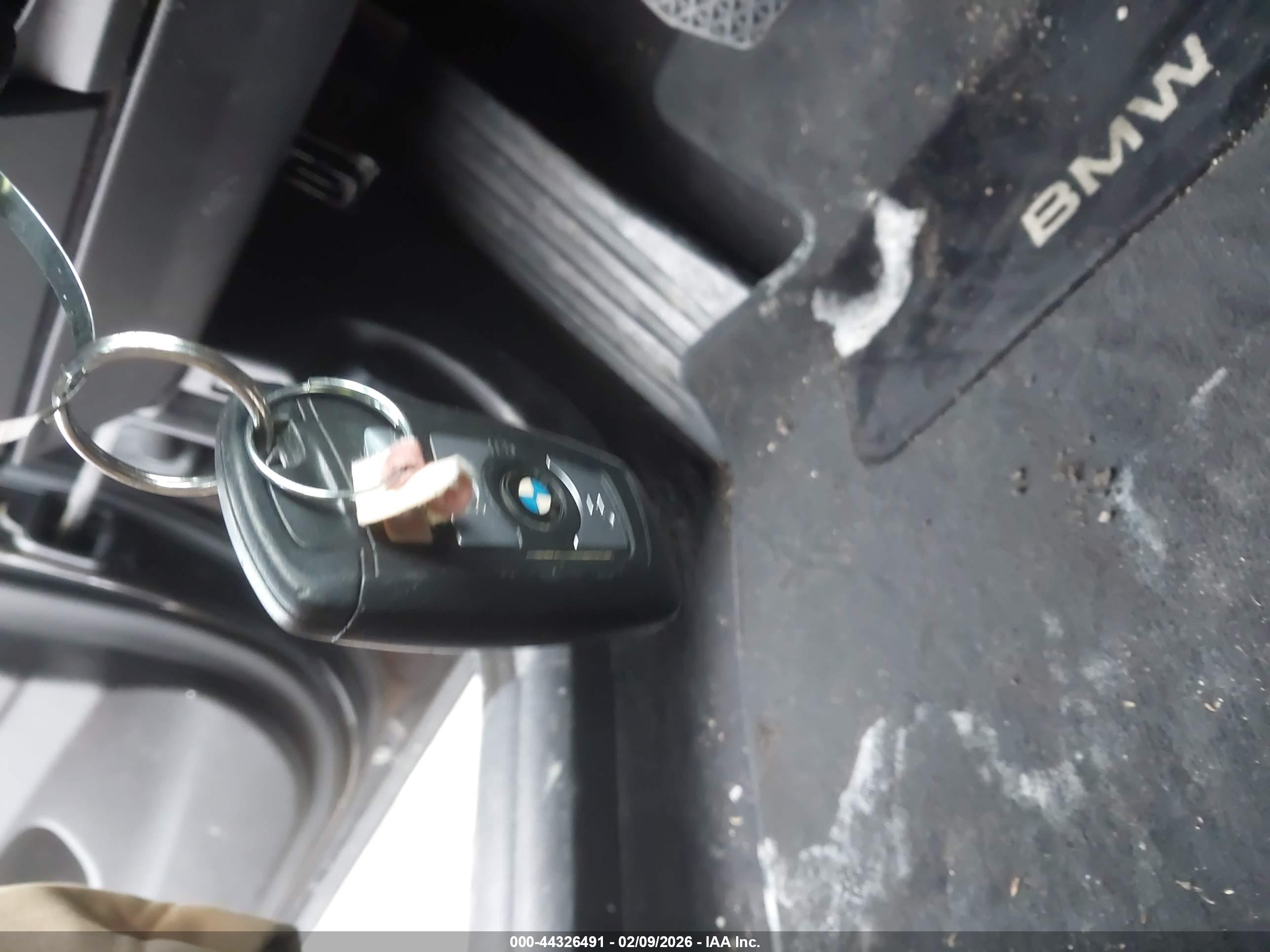 BMW 535I image 11