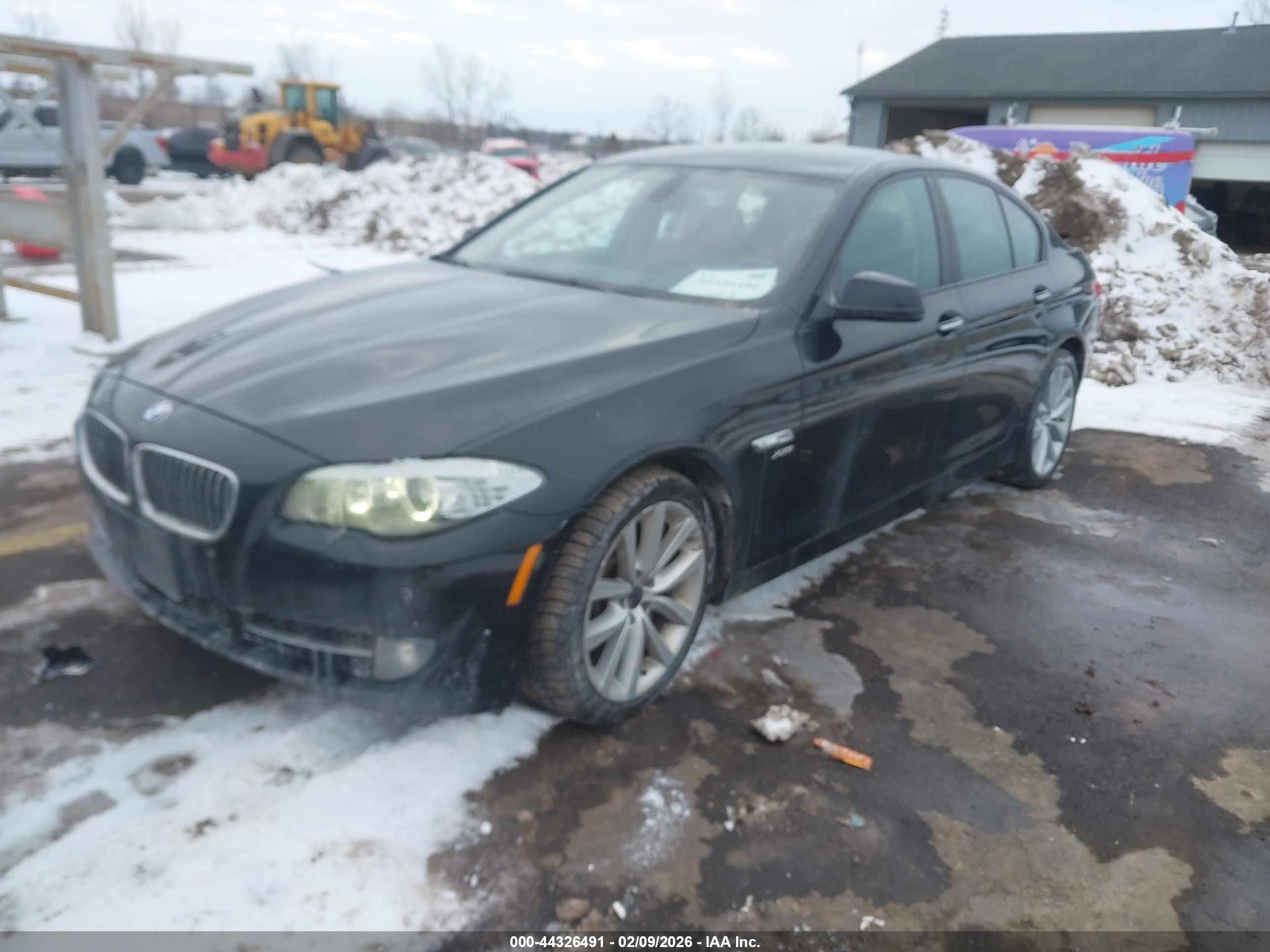 BMW 535I image 2