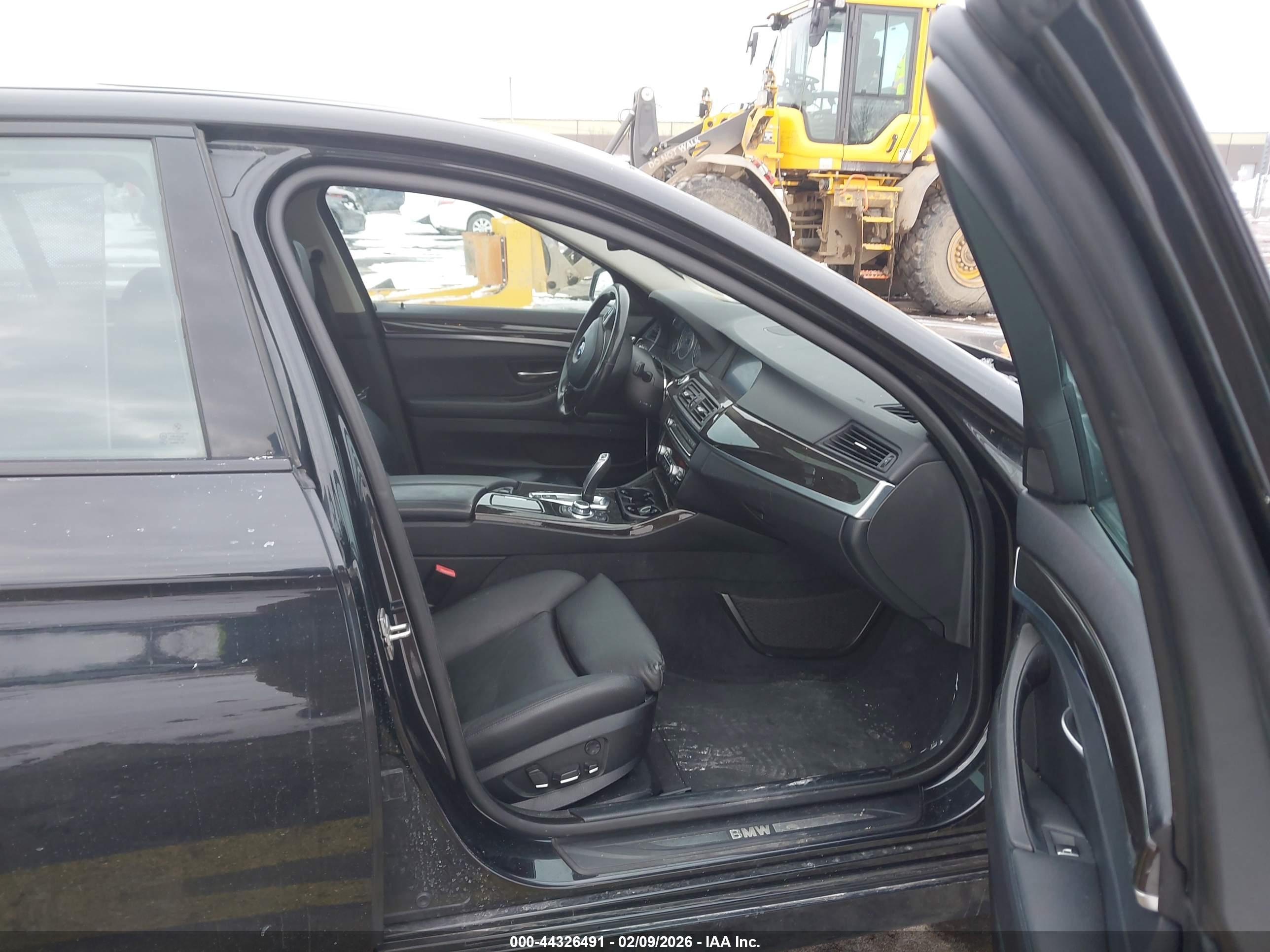 BMW 535I image 5