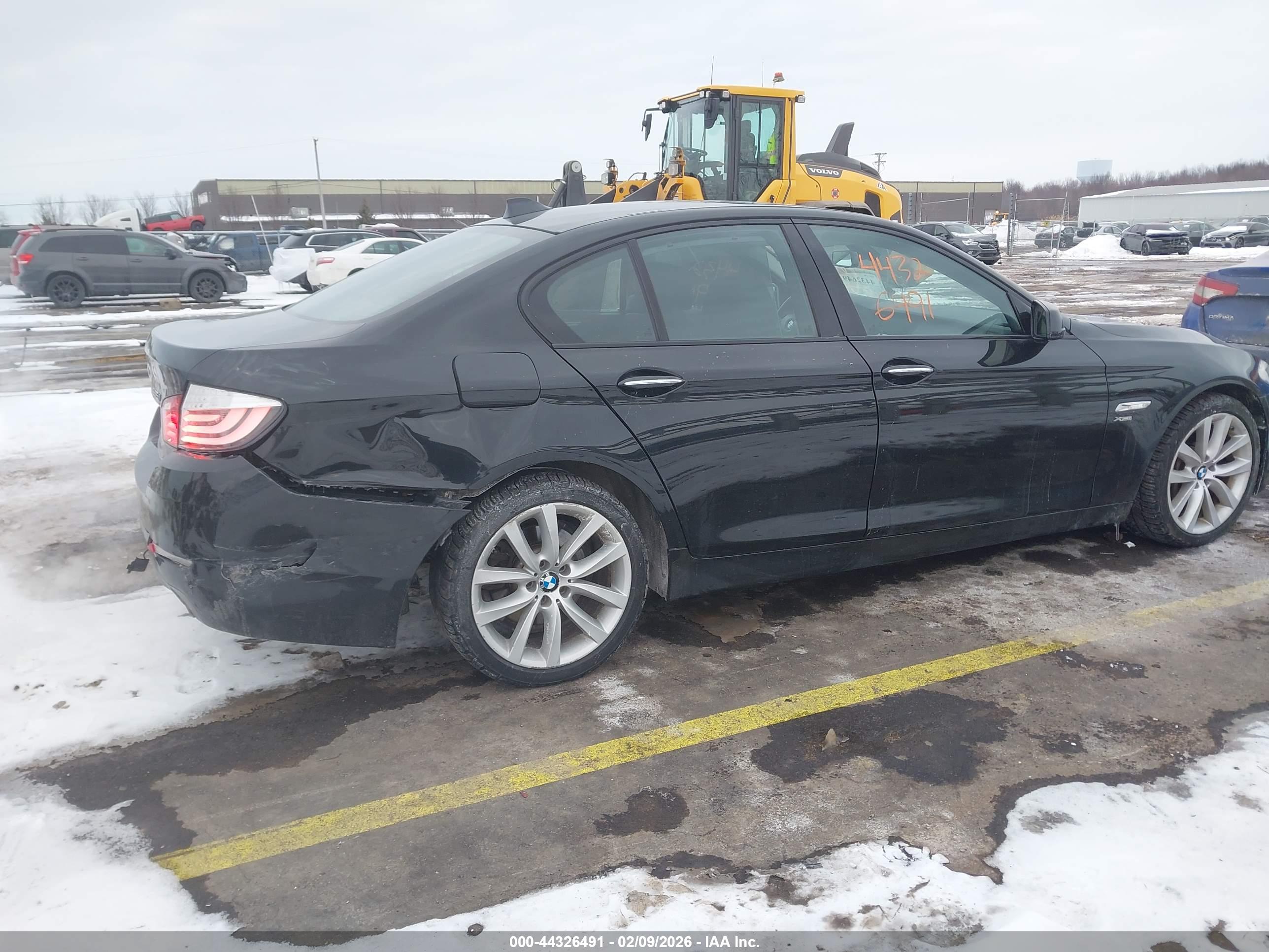 BMW 535I image 6