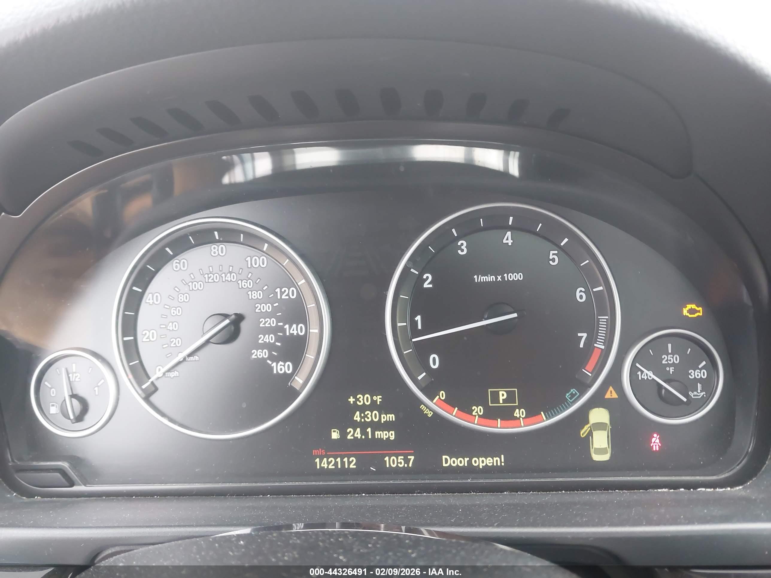 BMW 535I image 7