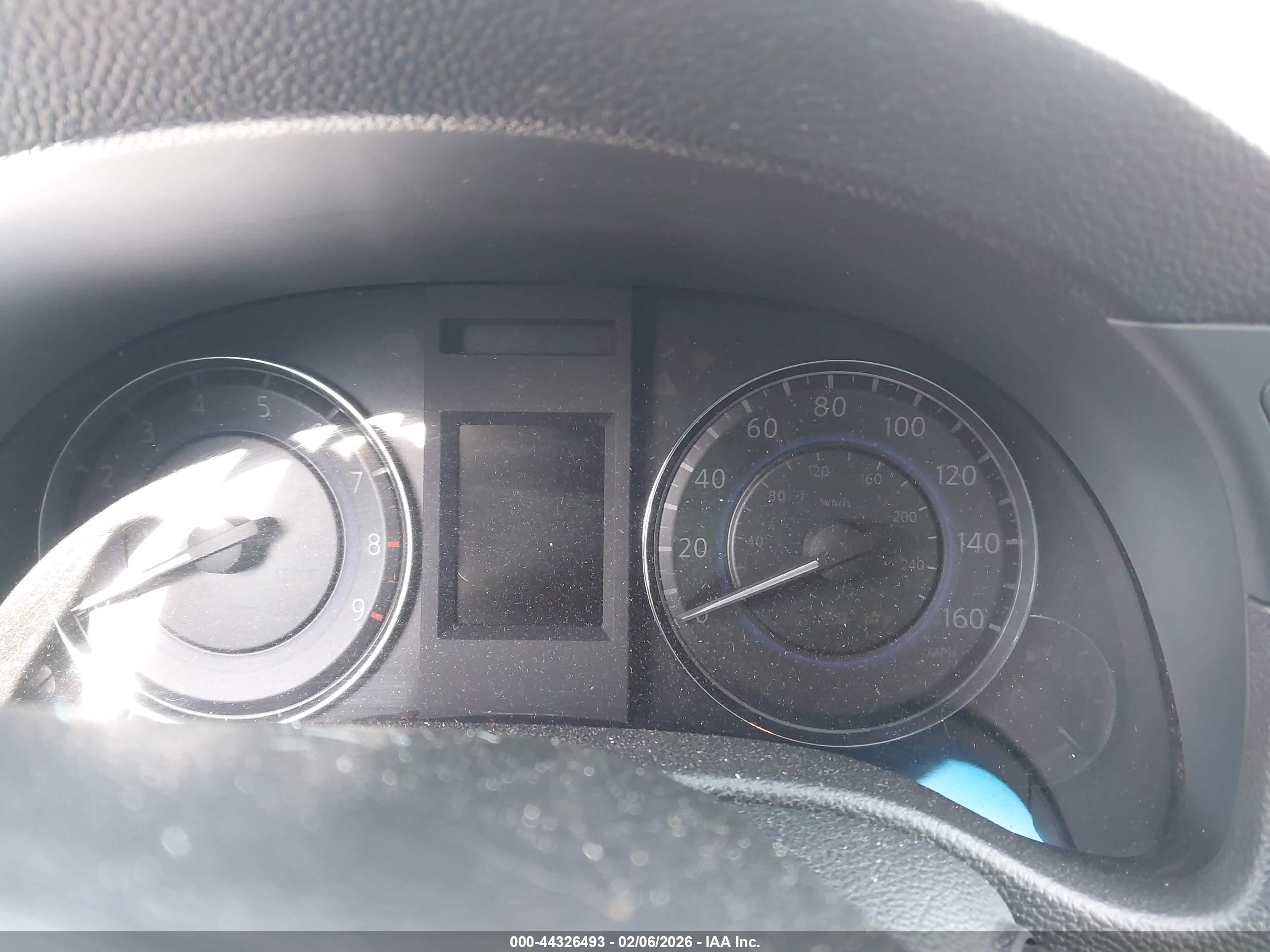 INFINITI Q40 image 7