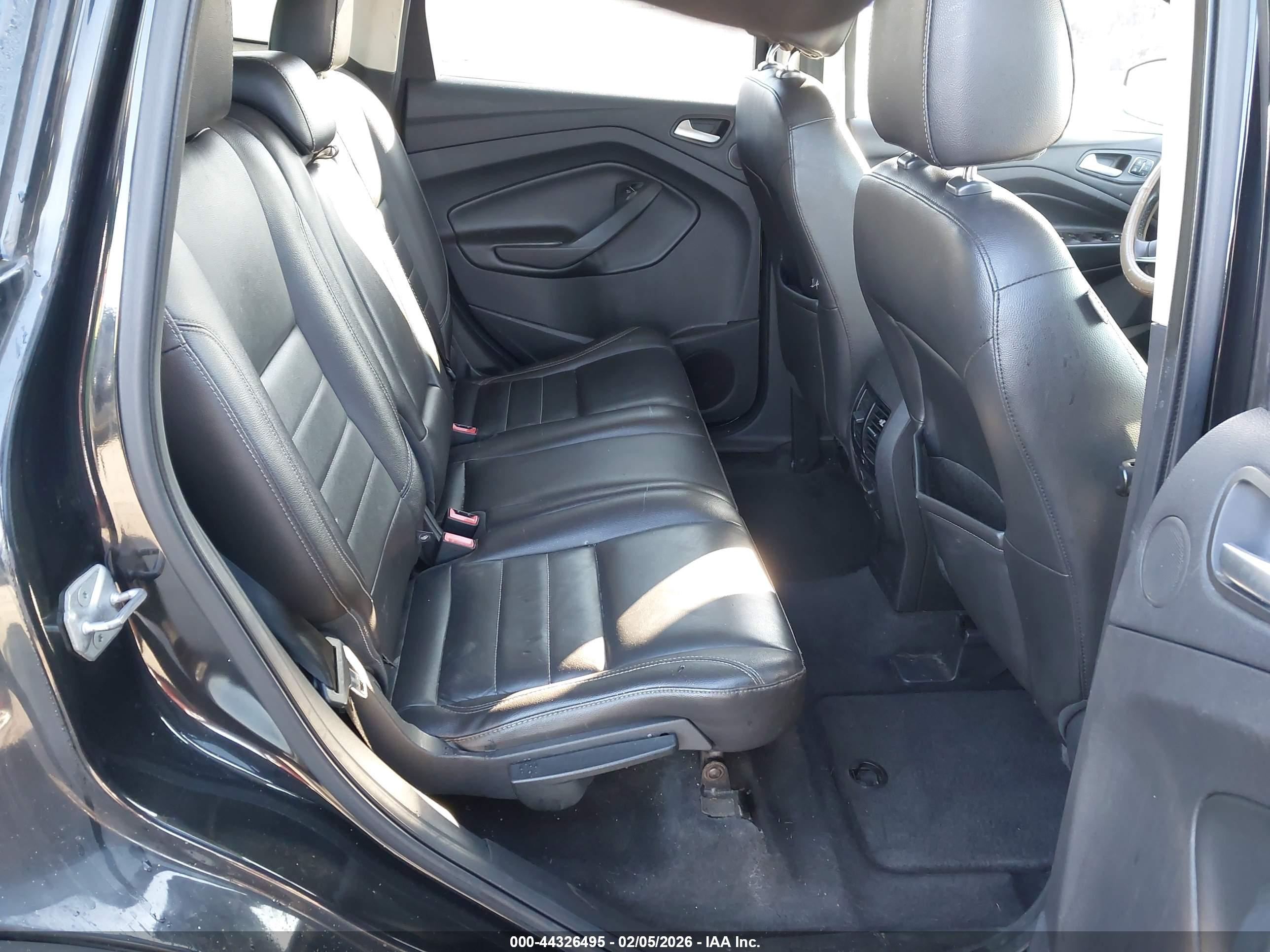 FORD ESCAPE image 8