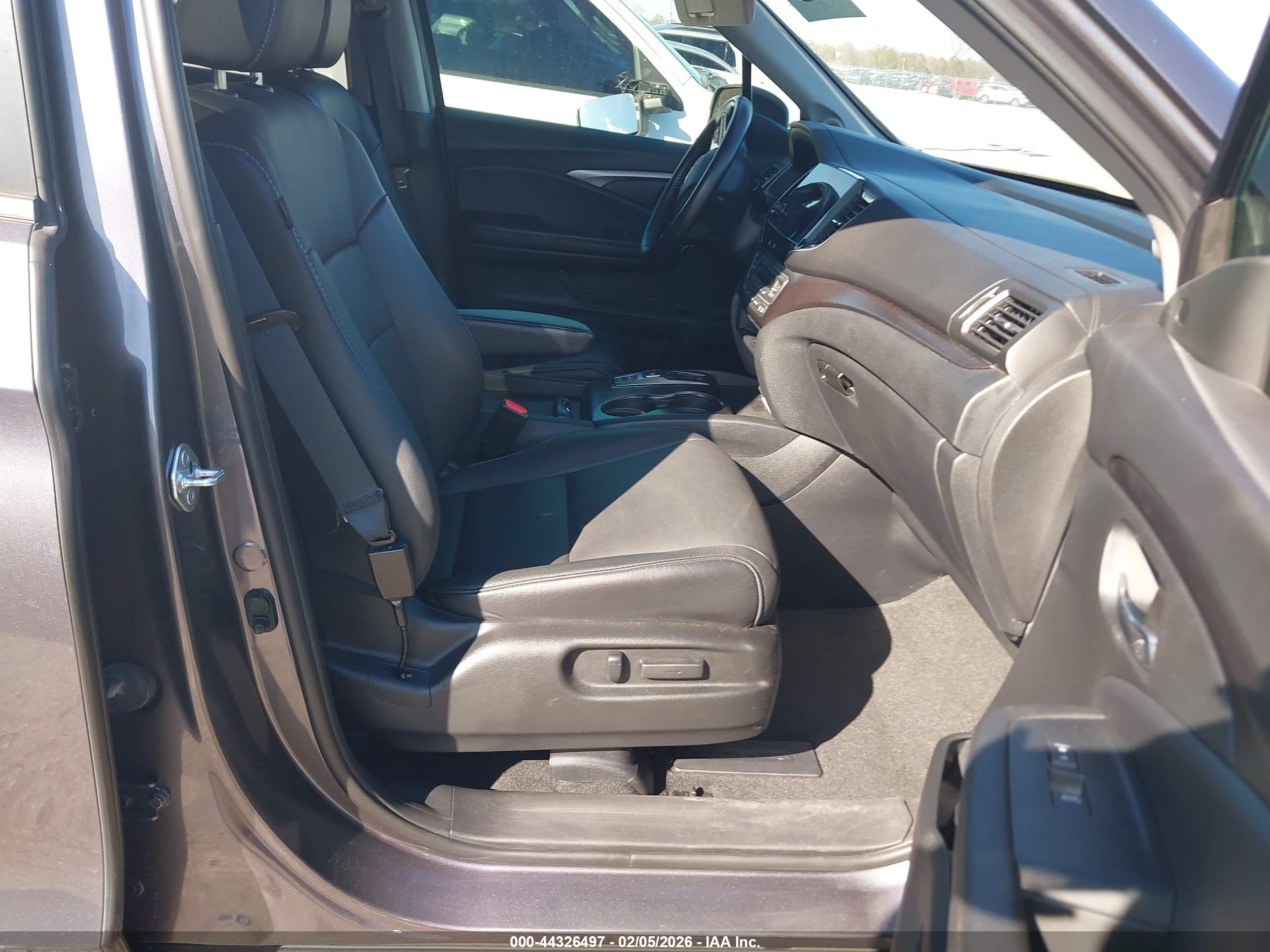HONDA PILOT image 5