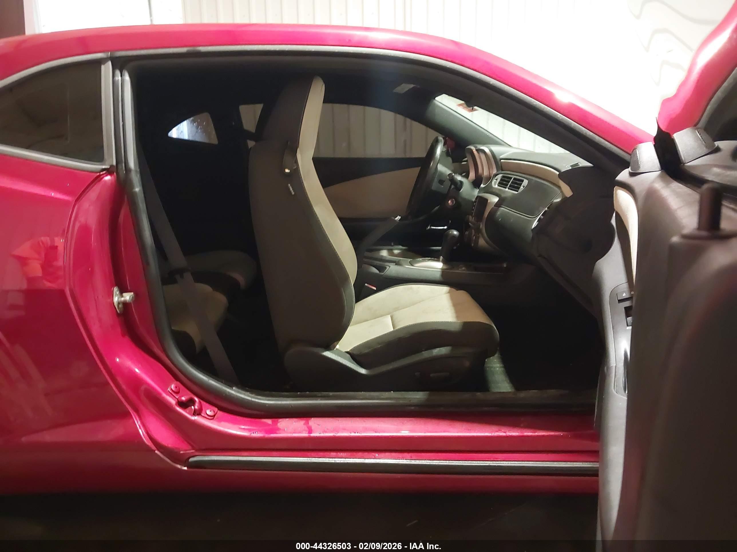 CHEVROLET CAMARO image 5