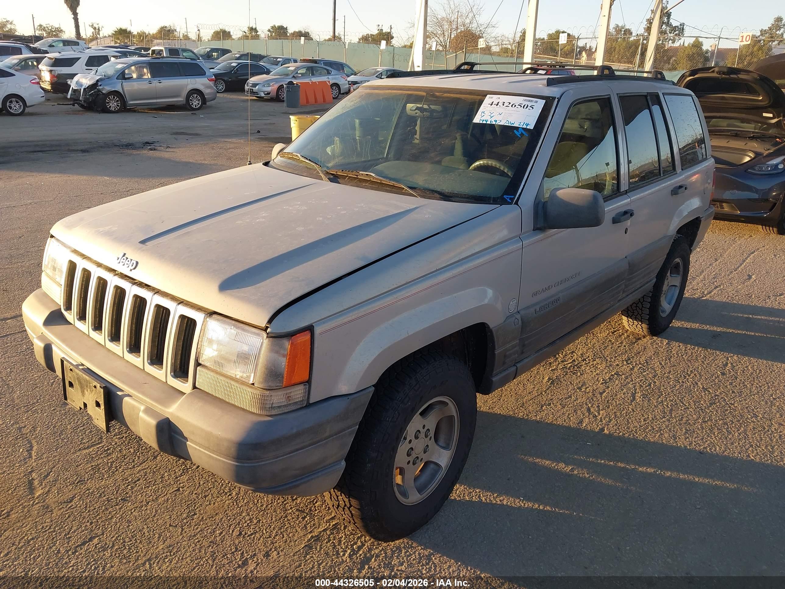 JEEP GRAND image 2