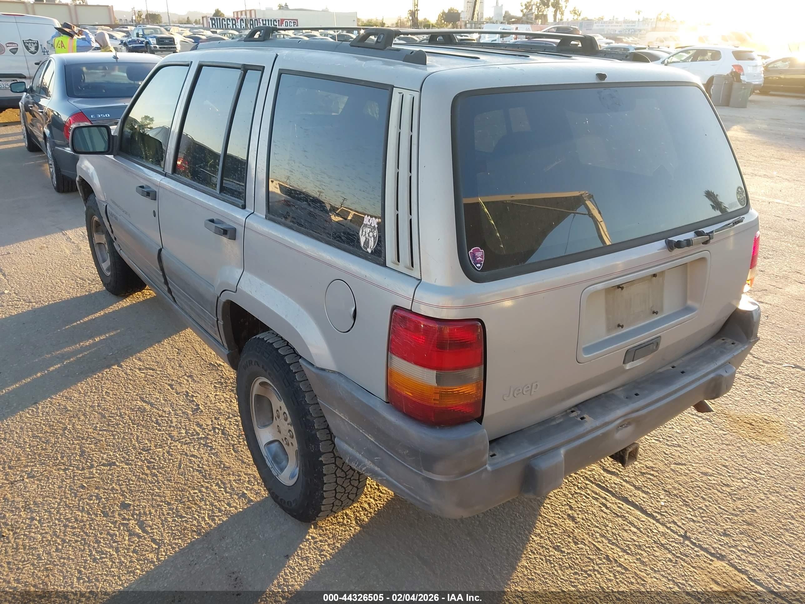JEEP GRAND image 3