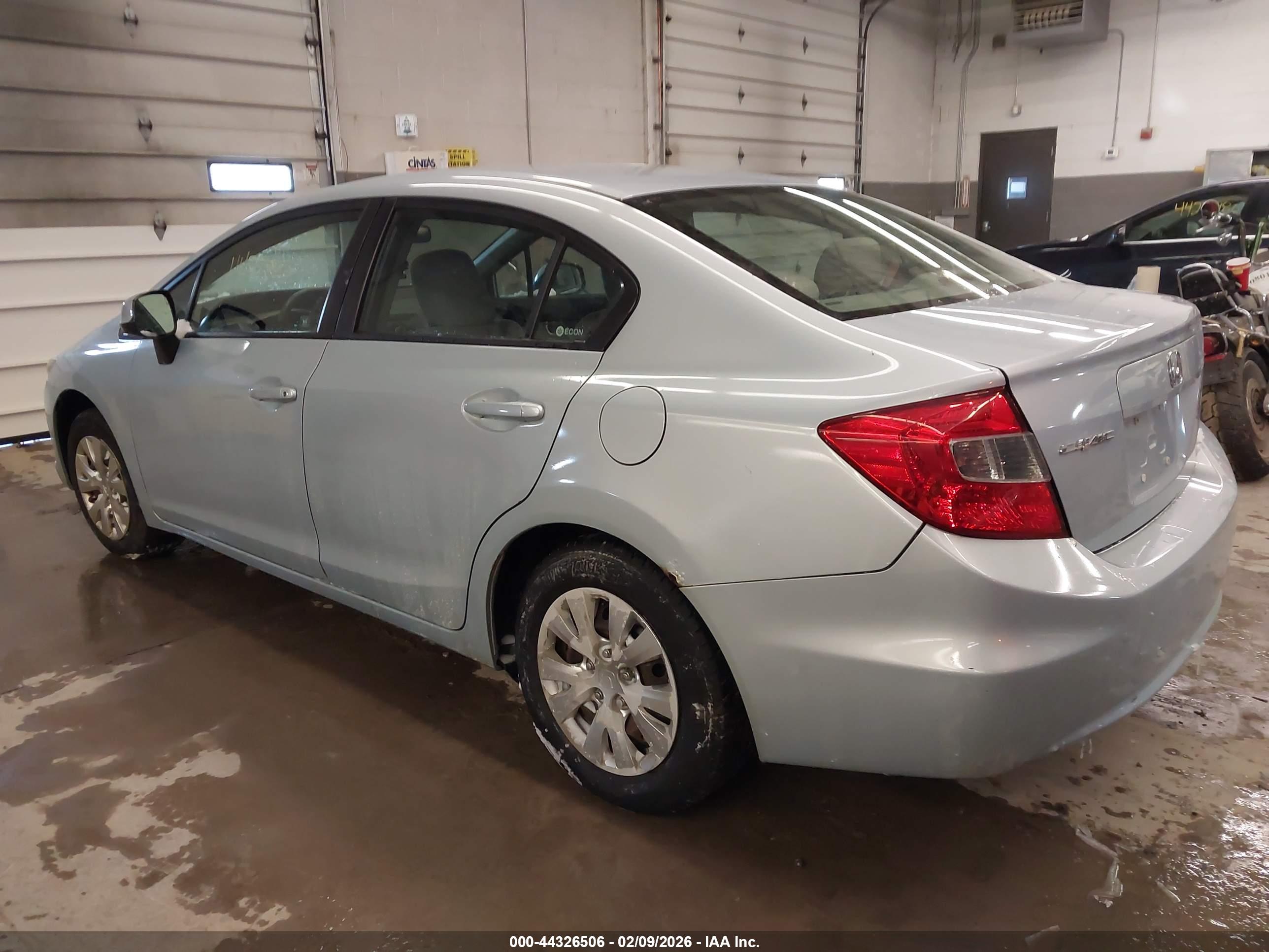 HONDA CIVIC image 3