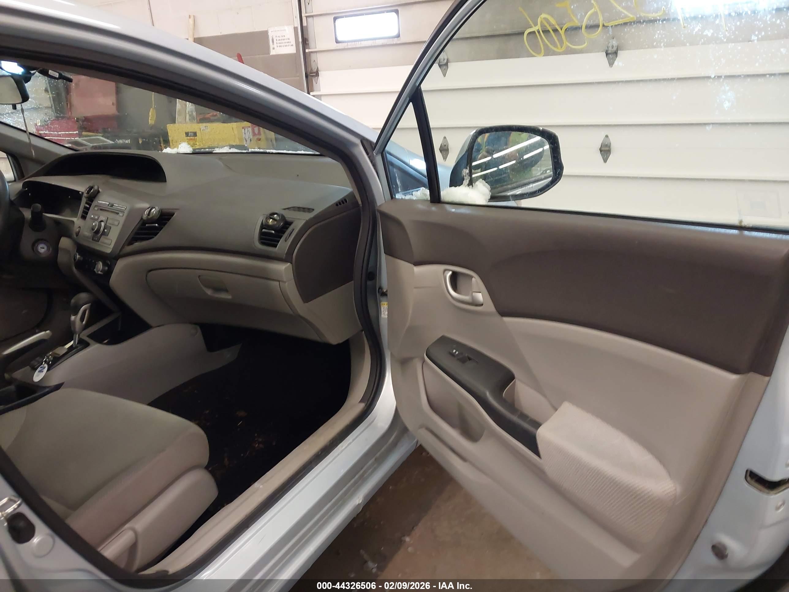 HONDA CIVIC image 5