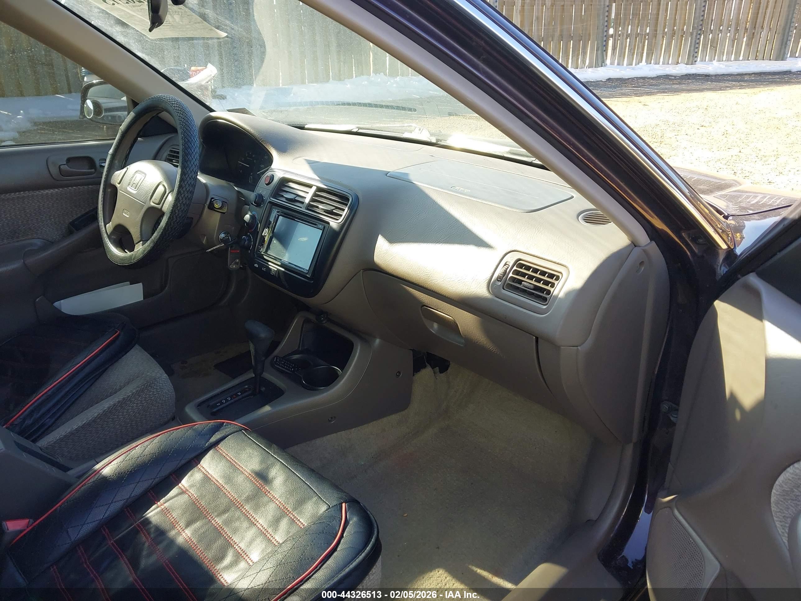 HONDA CIVIC image 5
