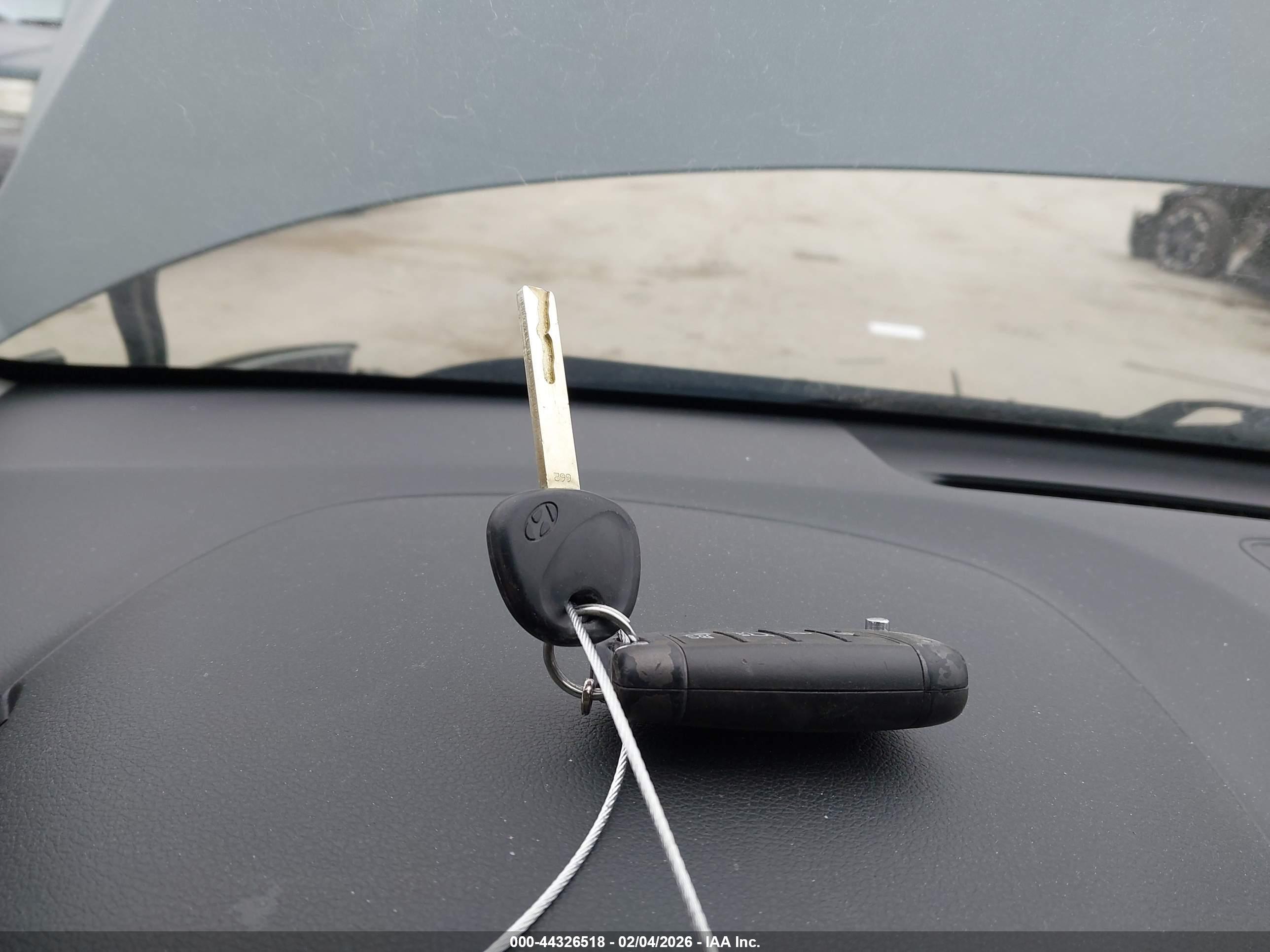 HYUNDAI KONA image 11
