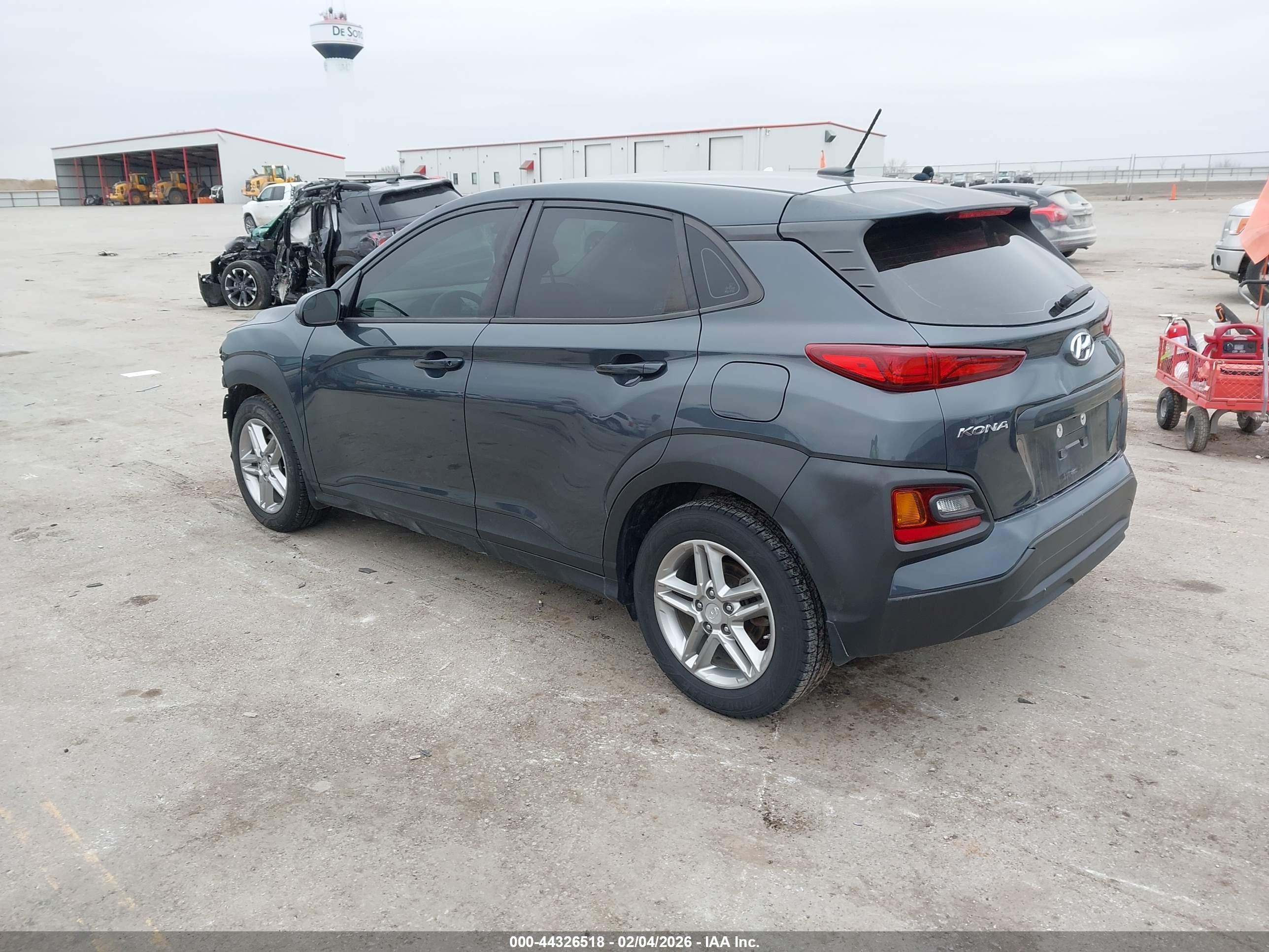 HYUNDAI KONA image 3