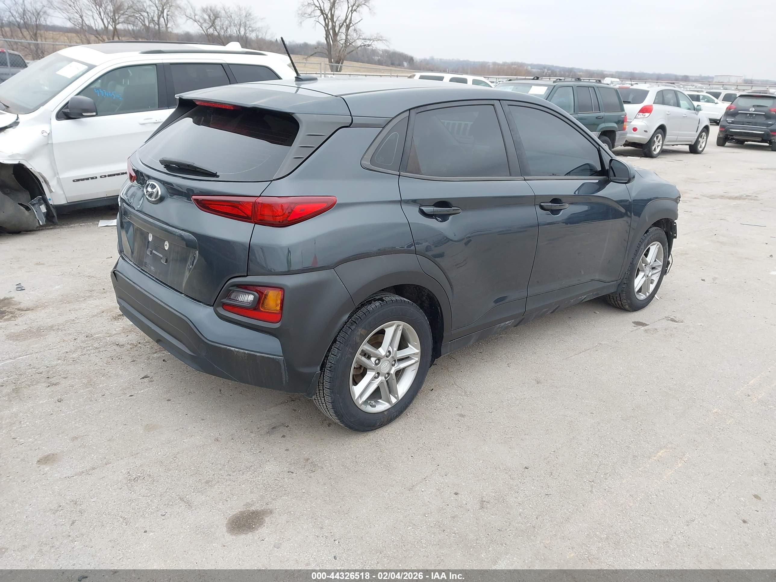 HYUNDAI KONA image 4