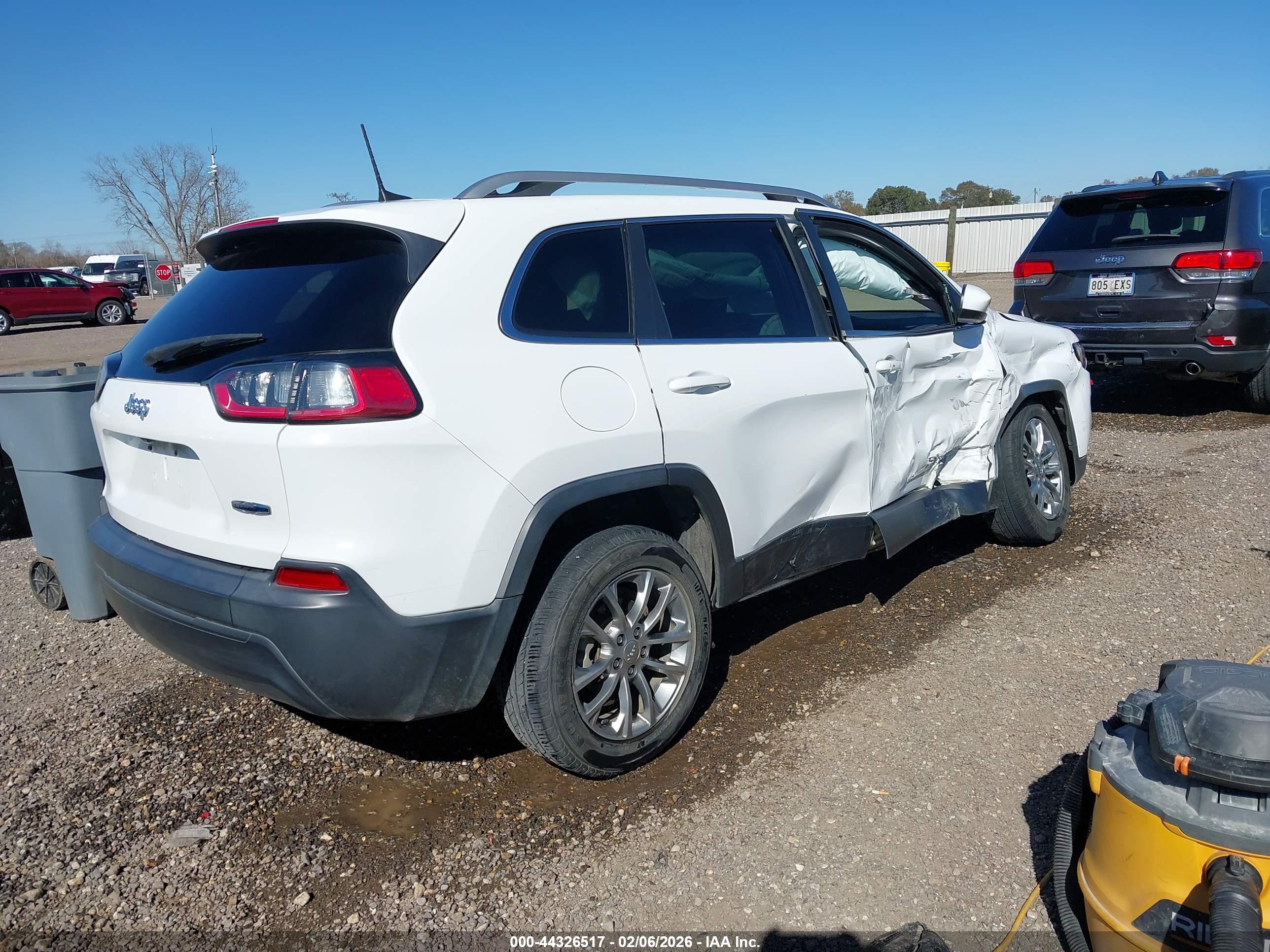 JEEP CHEROKEE image 4
