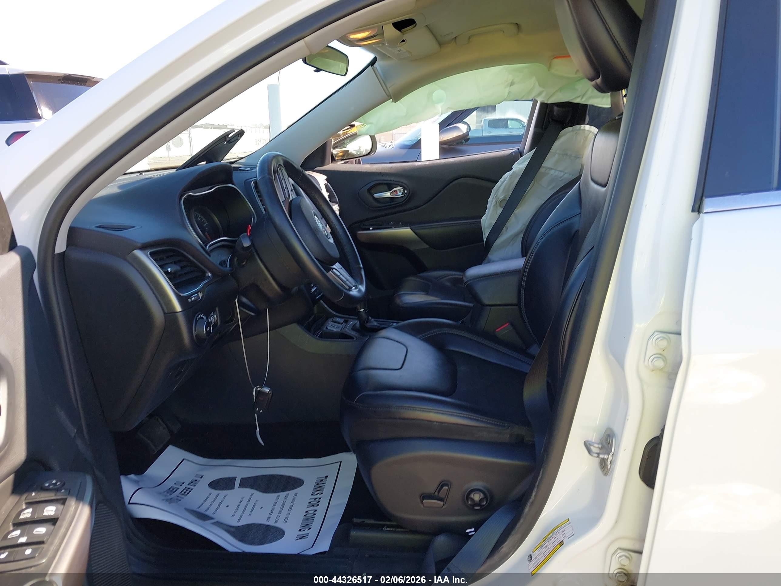 JEEP CHEROKEE image 5