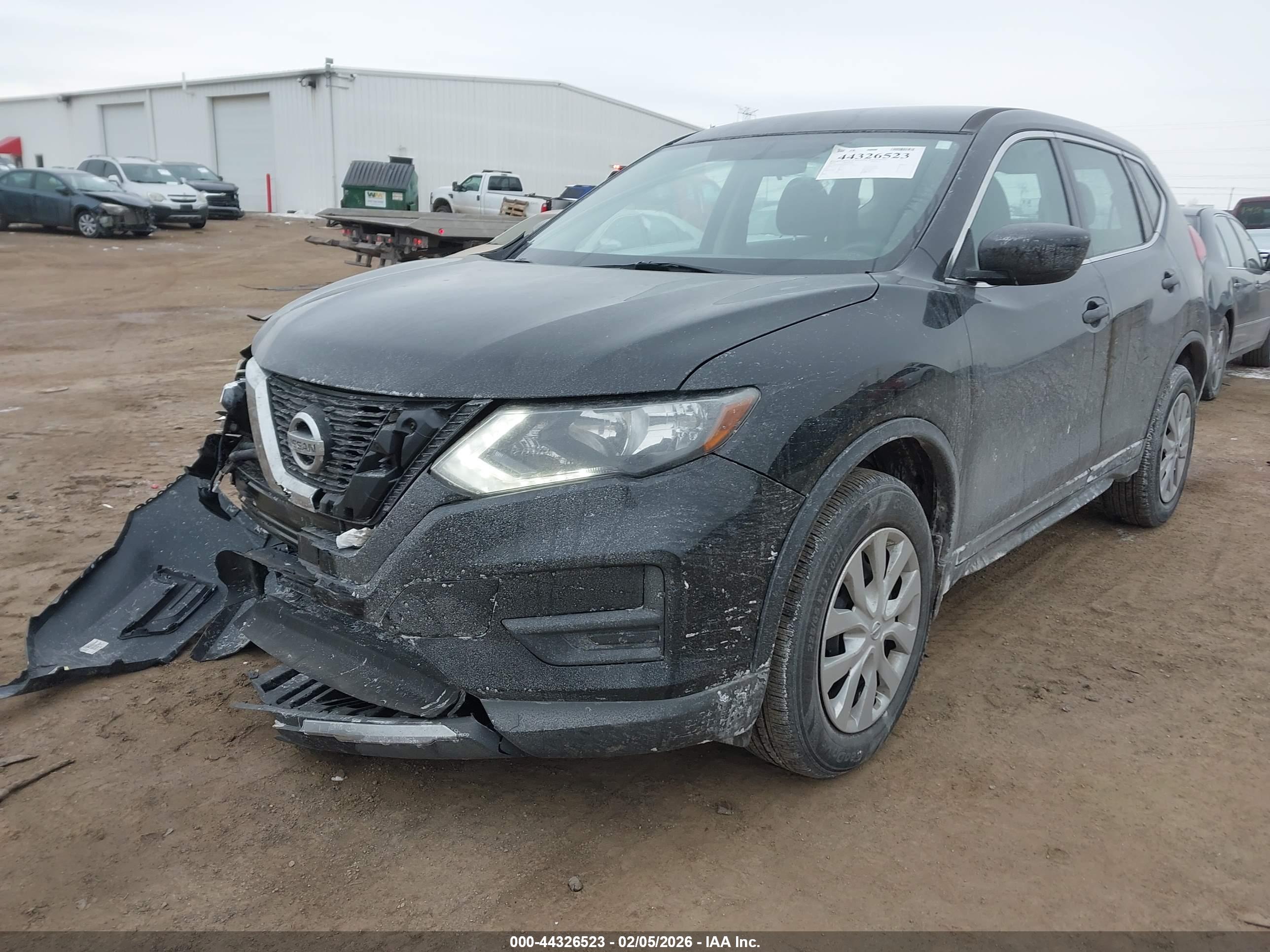 NISSAN ROGUE image 2